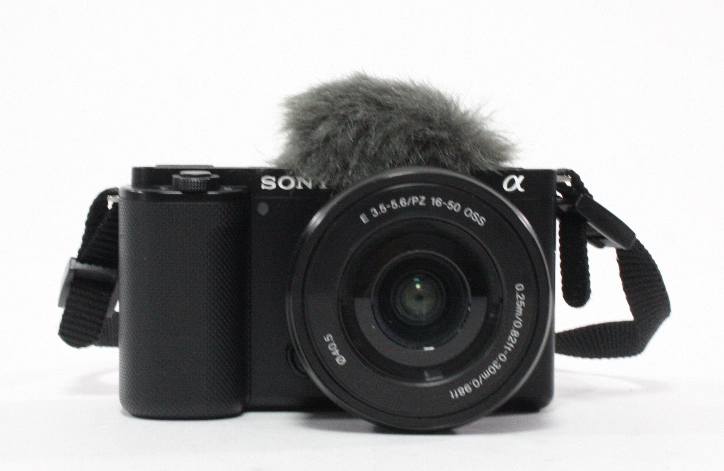 Sony ZV-E 10 with 16-50mm f/3.5-5.6 PZ OSS with Shutter Count 147