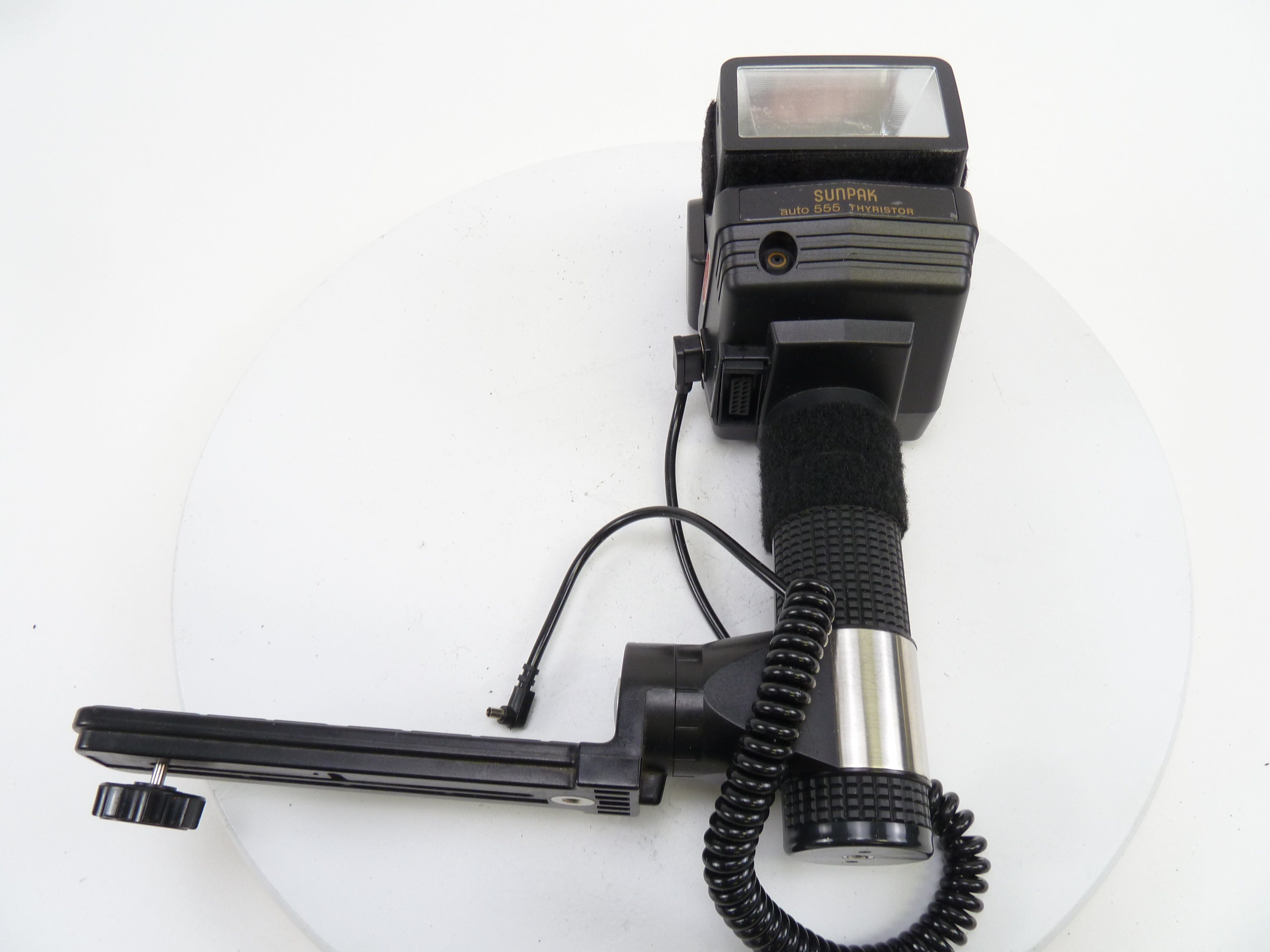Sunpak 555 Handle Mount Flash with Brackets and Cords