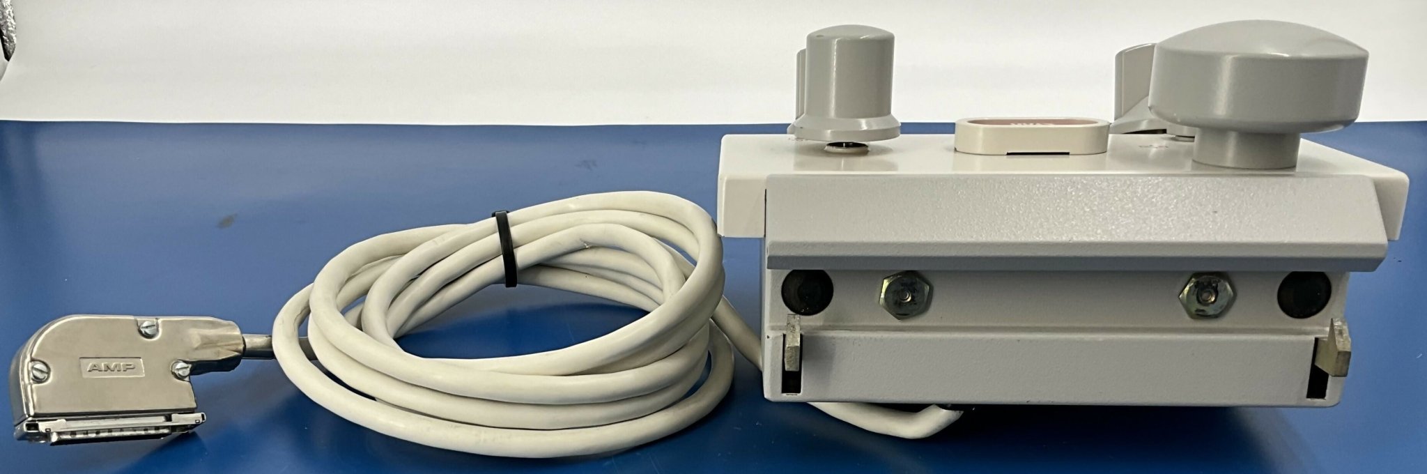 TABLE SIDE OPERATOR CONSOLE (9896 000 33771 PHILIPS