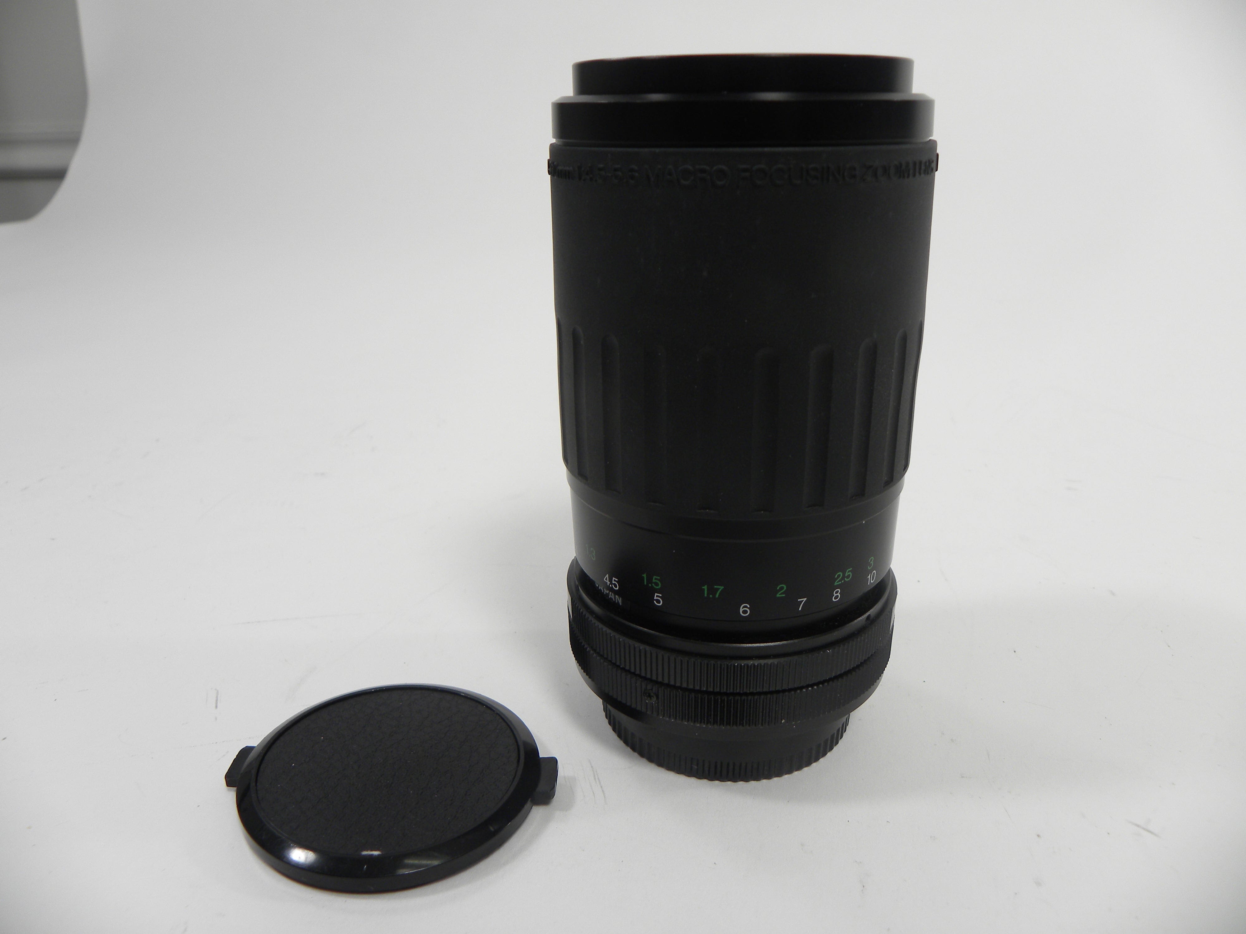Vivitar Macro Focusing Zoom 70-210mm f4.5-5.6 Canon FD Mount