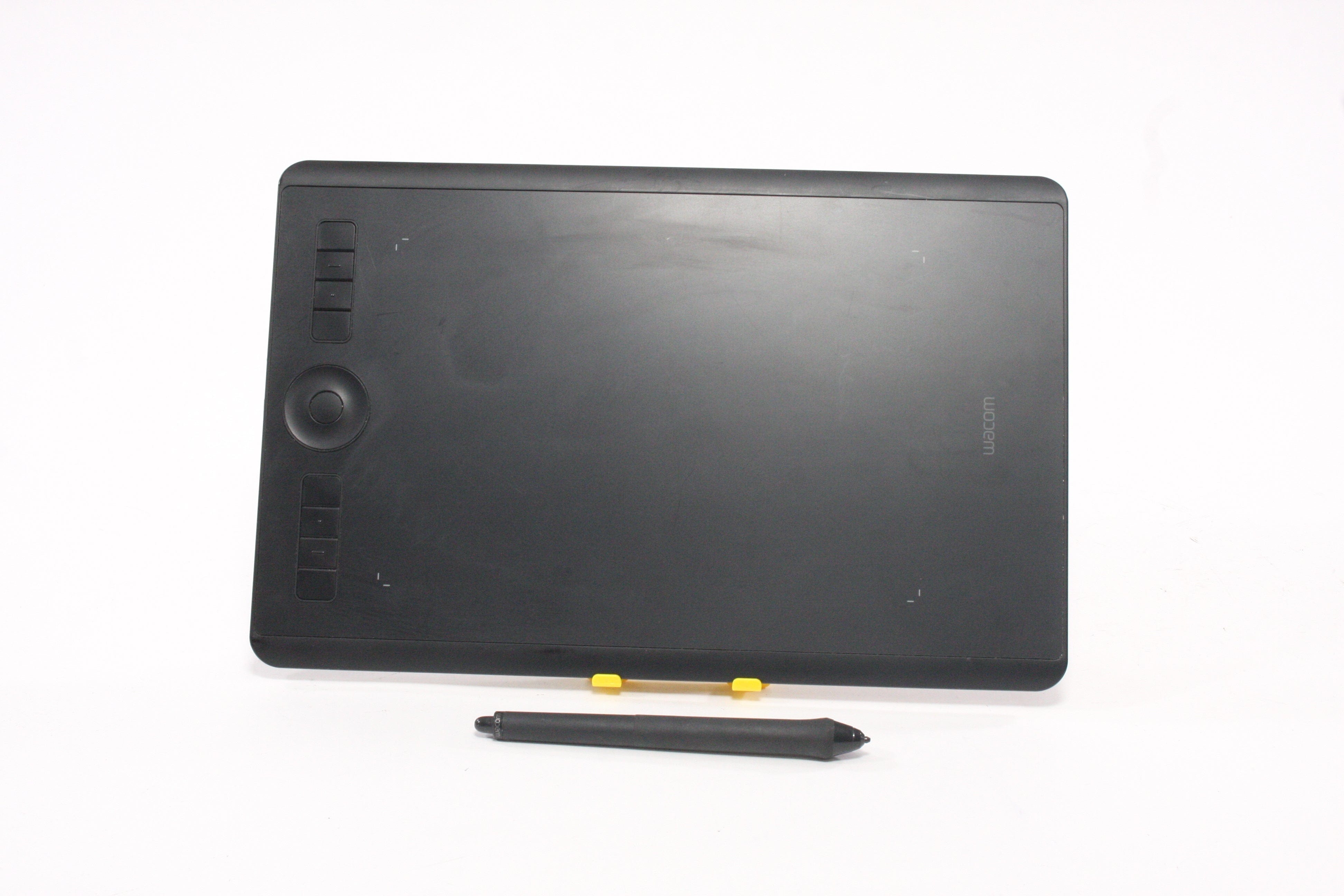 Wacom Intuos Pro Medium PTH660 with Pen