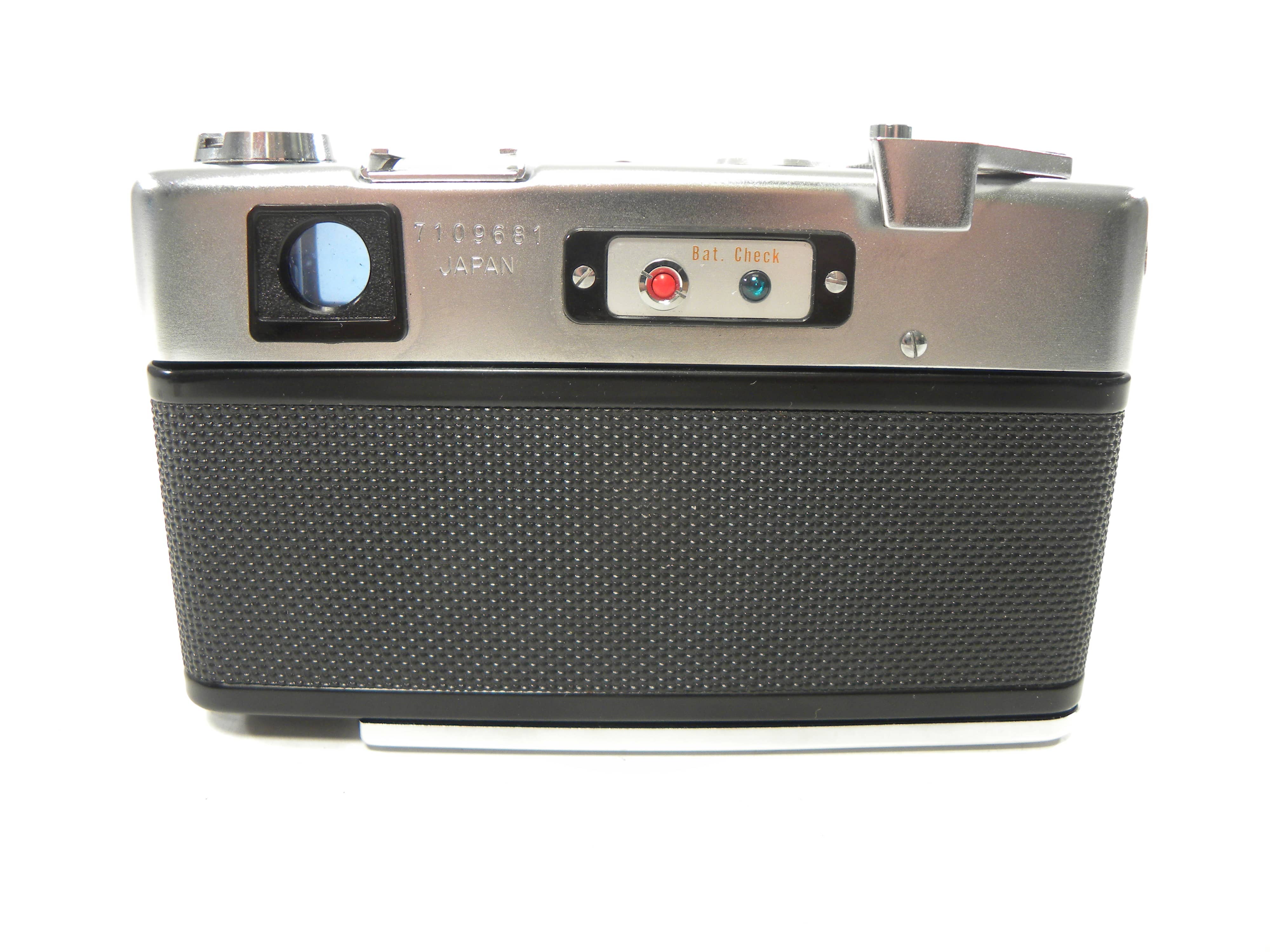 Yashica Electra 35 35mm Camera AS IS (Parts)