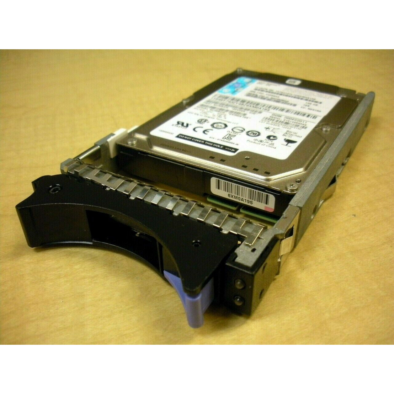 IBM 1888 139gb 15k RPM SAS Drive SFF 2.5 (S) IBM 00e6166 44v6844 - AloinfoUSA