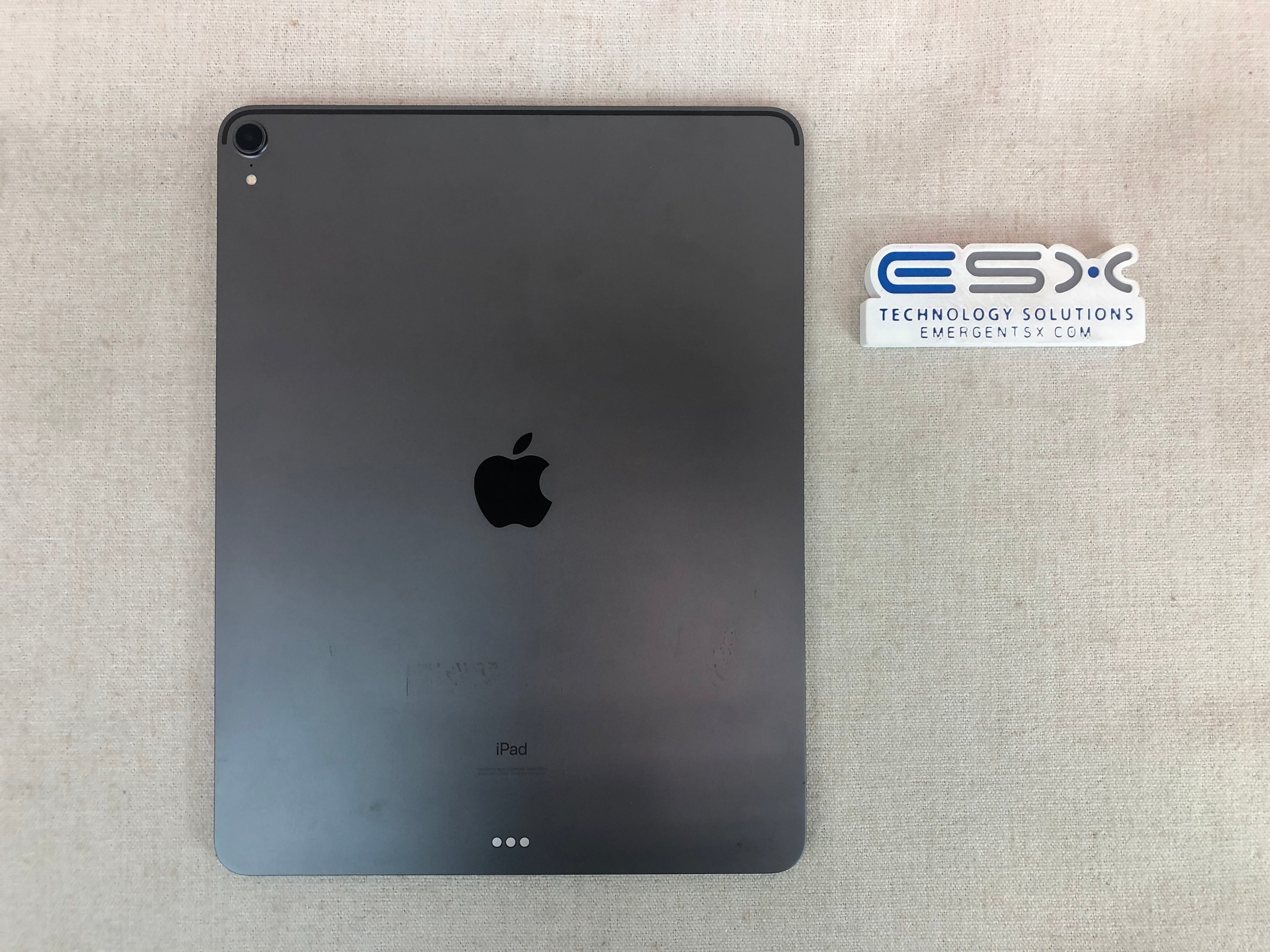 Apple iPad Pro Gen 3, A1876, 12.9”, Wi-Fi only, 4gb Ram, 64gb SSD