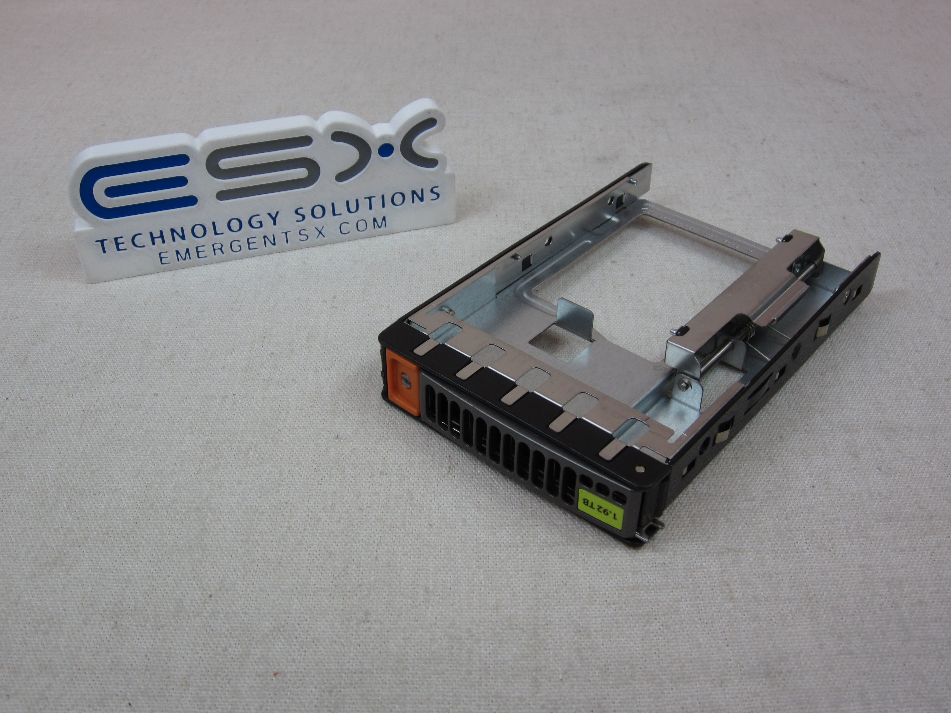 Supermicro 01-SC826A9-XX00C101 3.5” HDD/SSD Tray with 2.5” Adapter