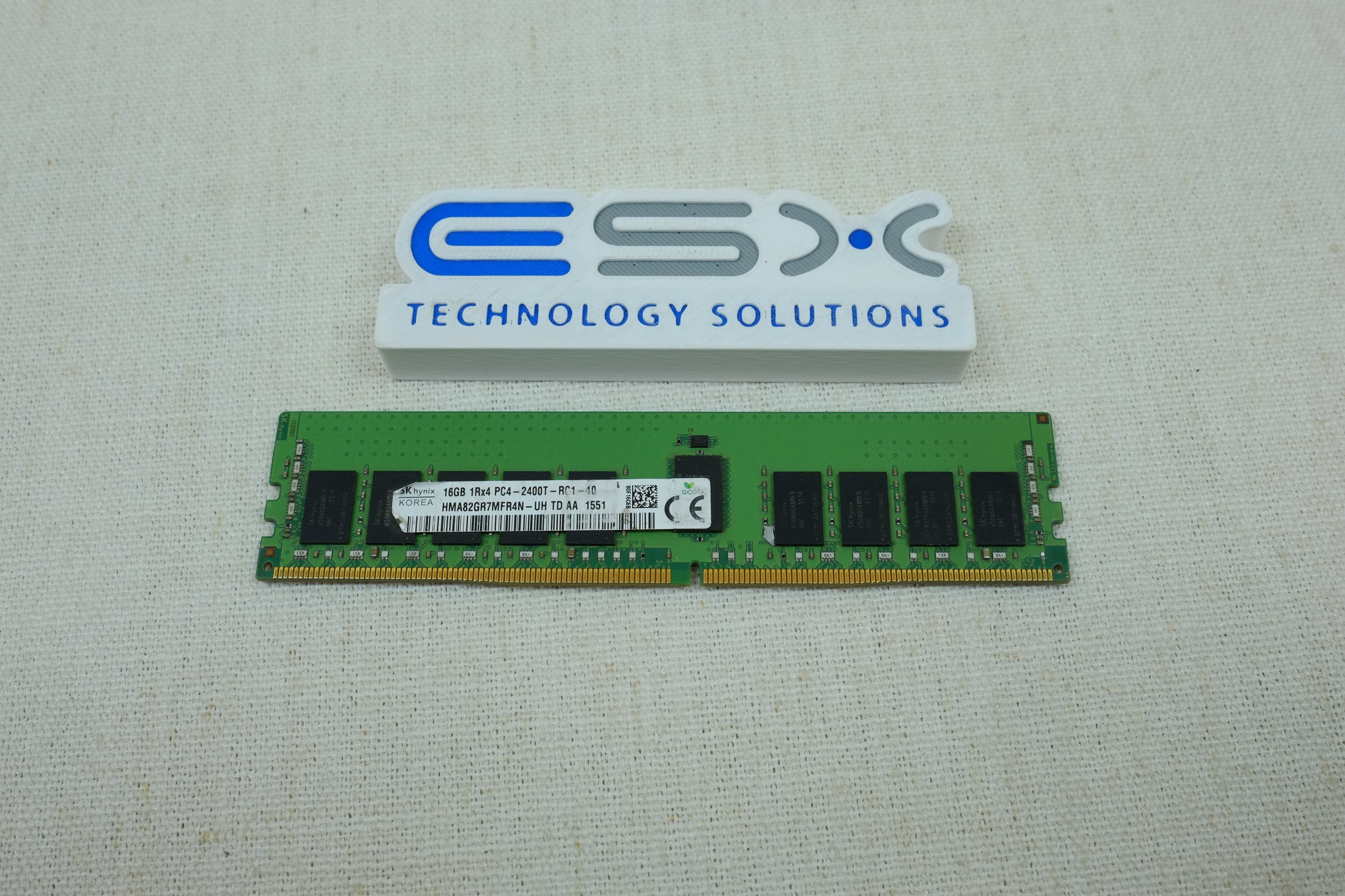 Hynix HMA82GR7MFR4N-UH 16GB 1Rx4 PC4-2400T DDR4 ECC Server Memory RDIMM