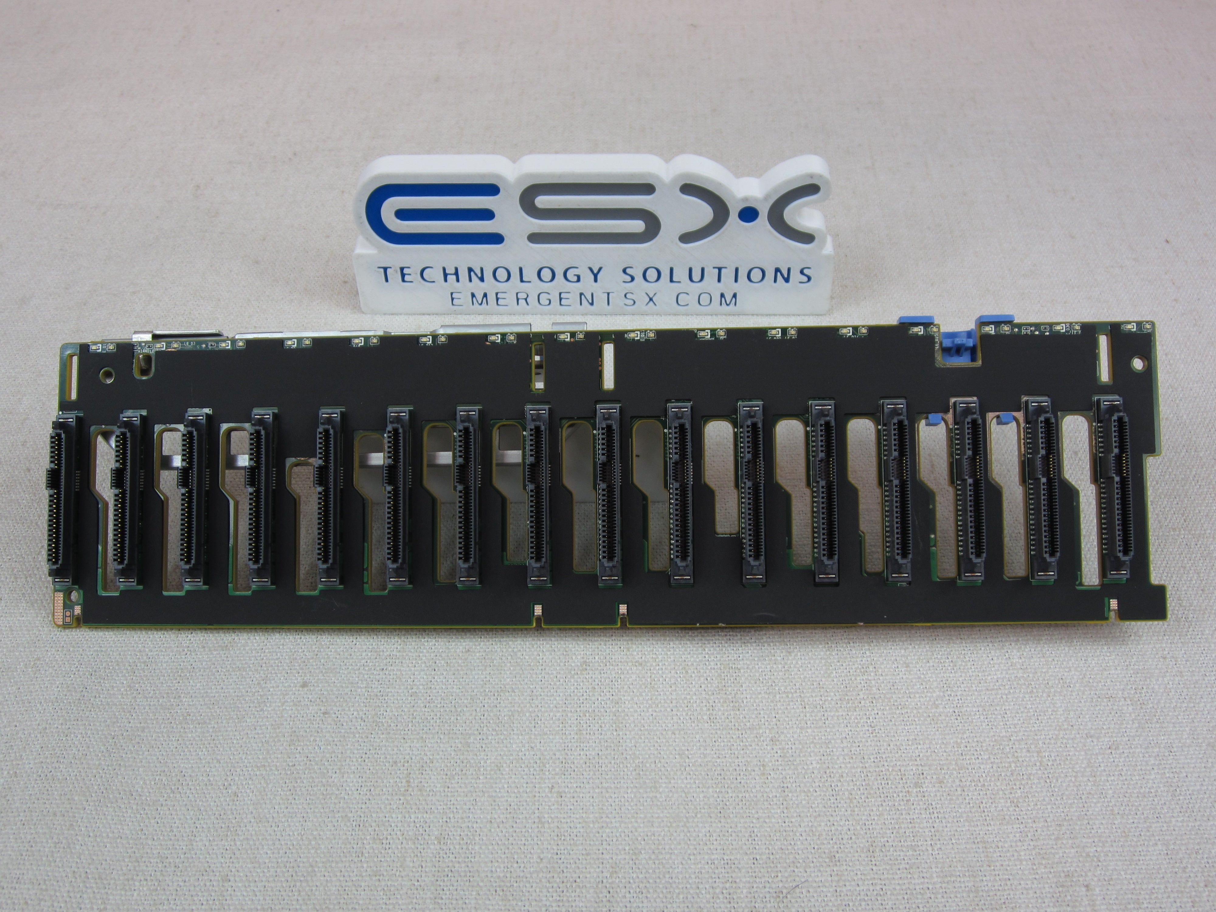 Dell 5T0M7 16x 2.5" Backplane Assembly for PowerEdge R750 R7525
