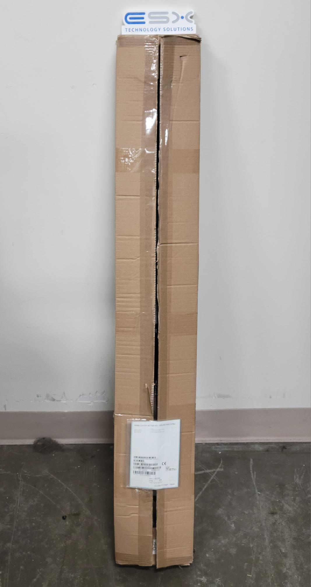 Fujitsu 24 Outlet DI-Strip Basic Power Distribution Unit S26361-F2262-L411