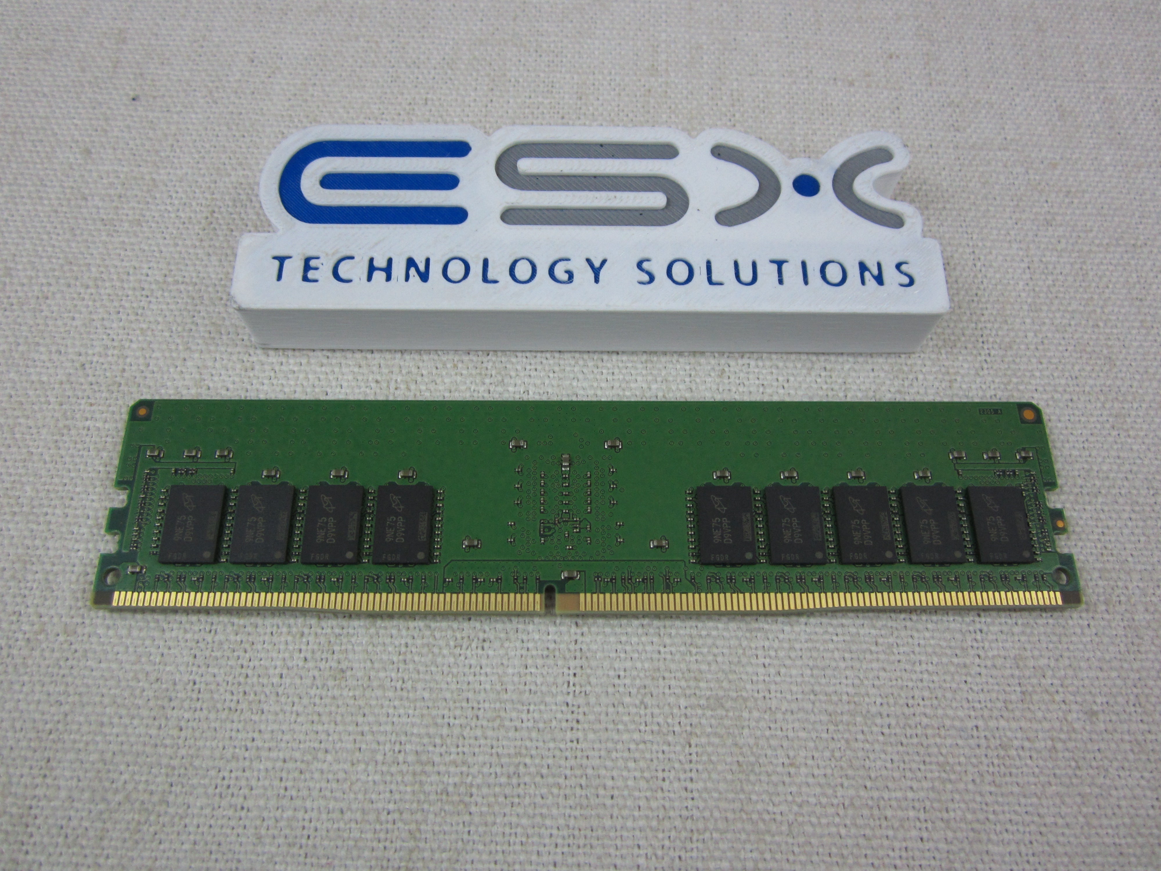 Micron MTA18ASF2G72PDZ-2G6 16GB (1X16GB) 2RX8 PC4-2666V DDR4 MEMORY