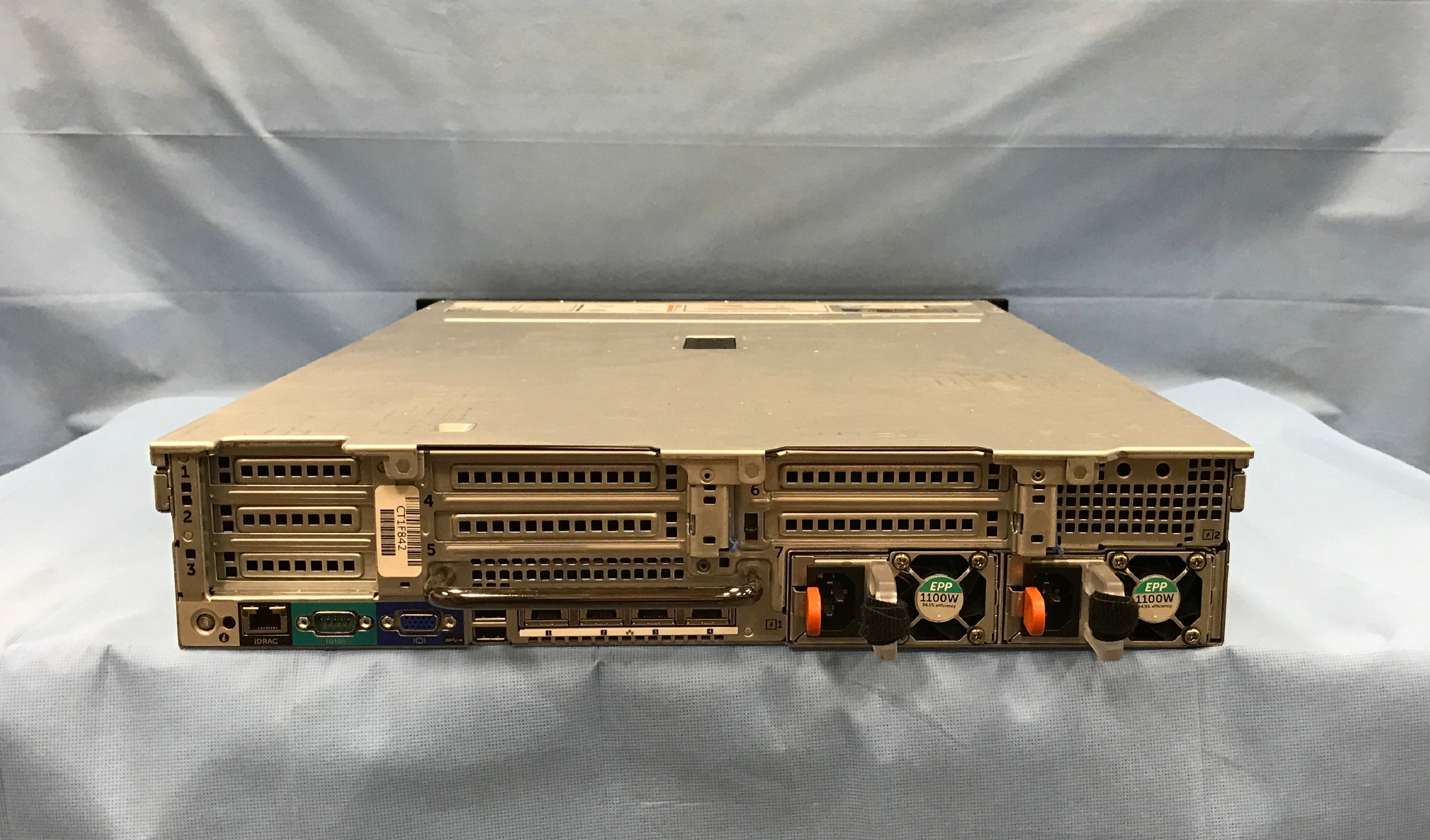 Dell PowerEdge R720 8x 2.5” 2U Server 2x 8C E5-2667v2 3.3GHz, 128GB, H710p