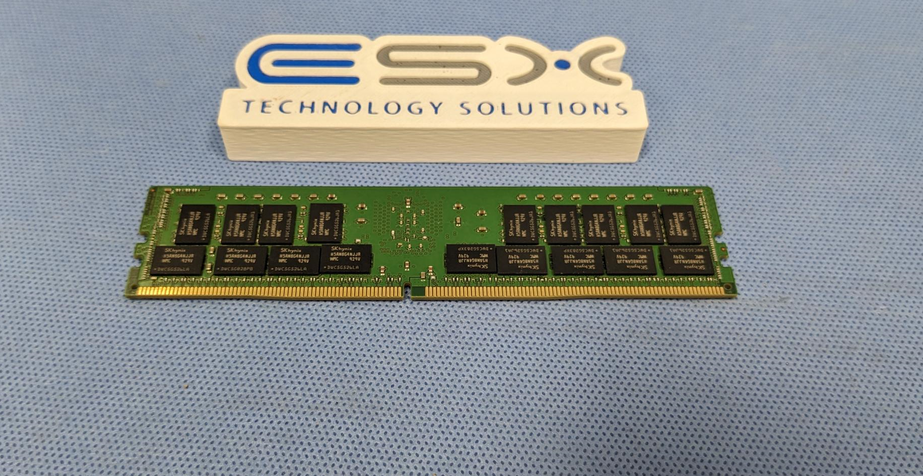 Hynix HMA84GR7JJR4N-WM 32GB 2Rx4 PC4-2933Y DDR4 ECC Server Memory