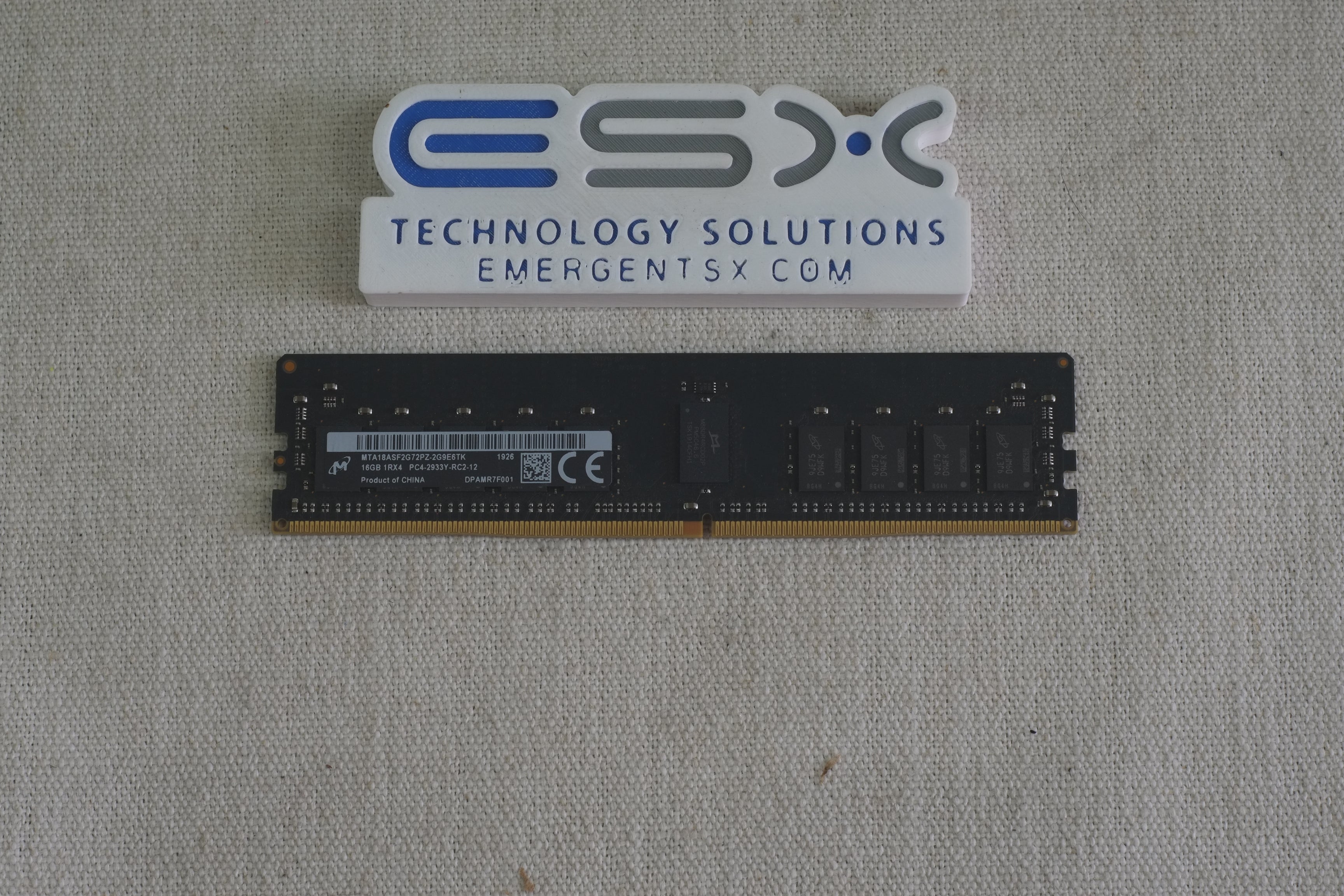Micron MTA18ASF2G72PZ-2G9E6TK 16GB 1Rx4 PC4-2933Y DDR4 Server Memory RDIMM