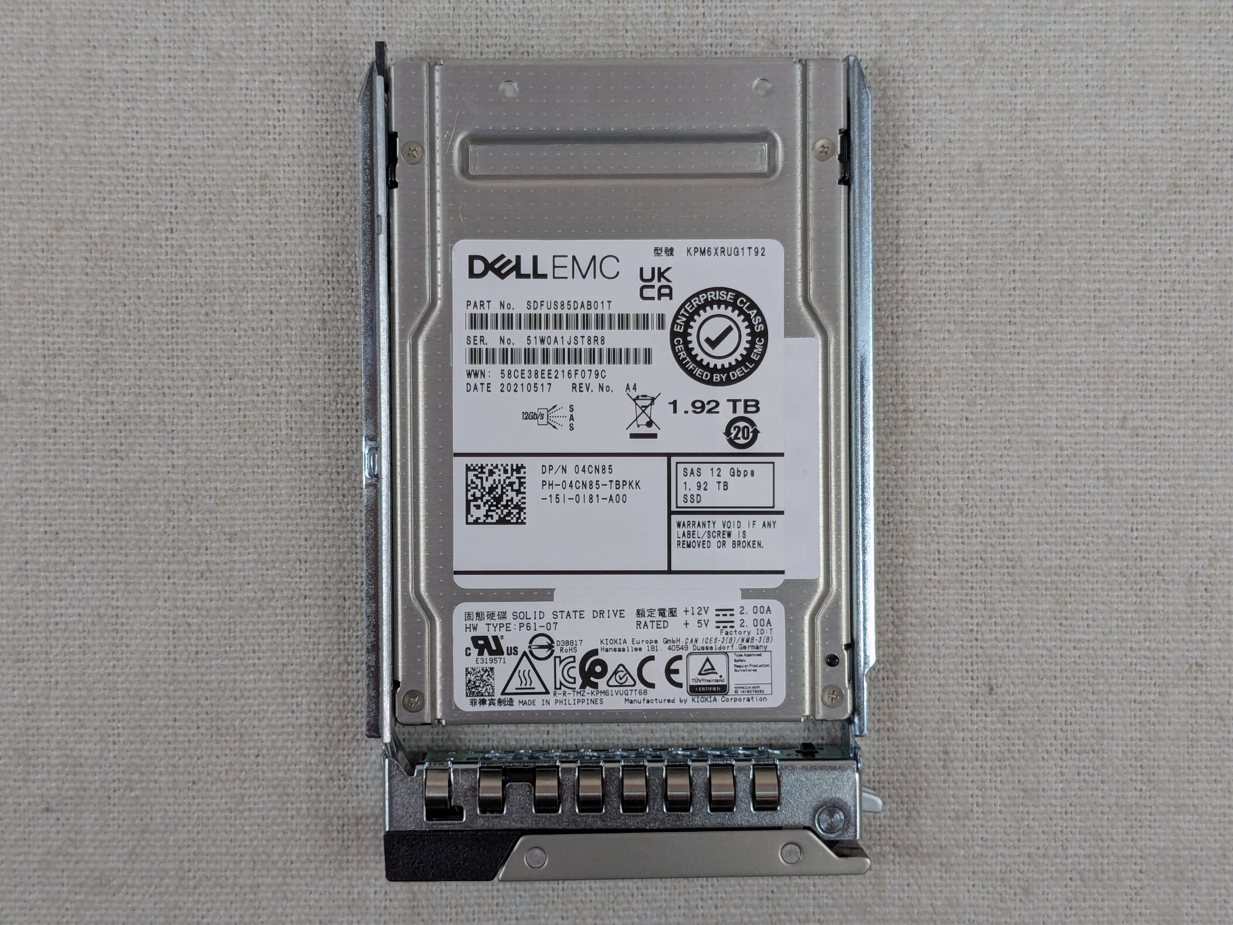 Dell 4CN85 1.92TB 12Gb/s 2.5" SAS RI SSD KPM6XRUG1T92 w/ 14G Tray