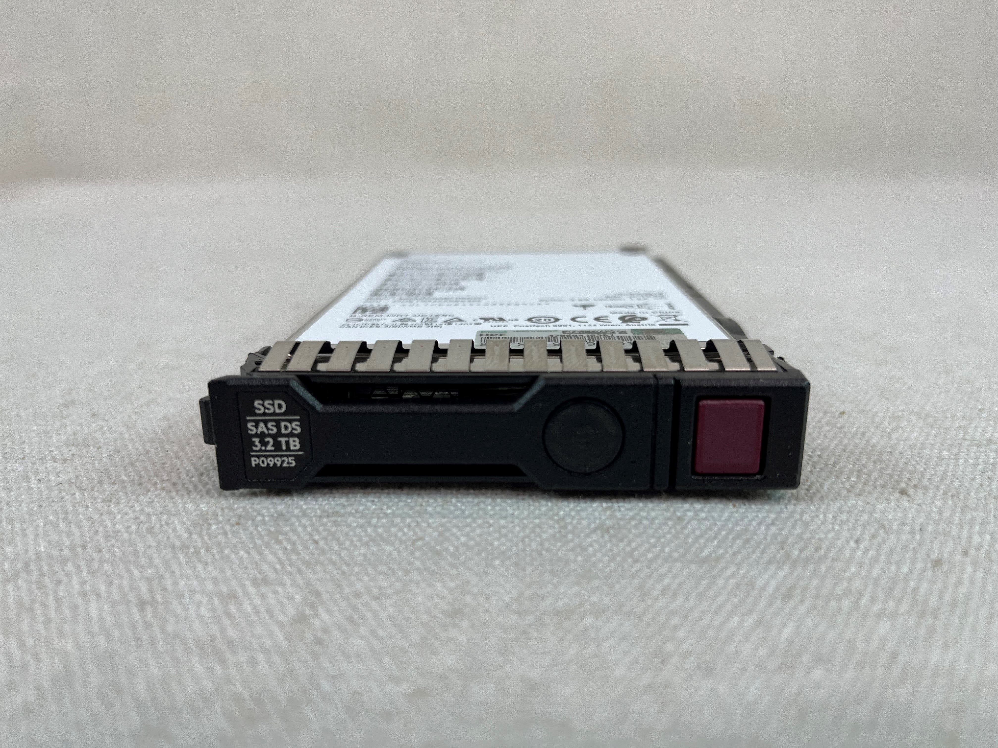 HPE 3.2TB SAS 2G MIXED USE SFF SC PMS SSD P09925-001