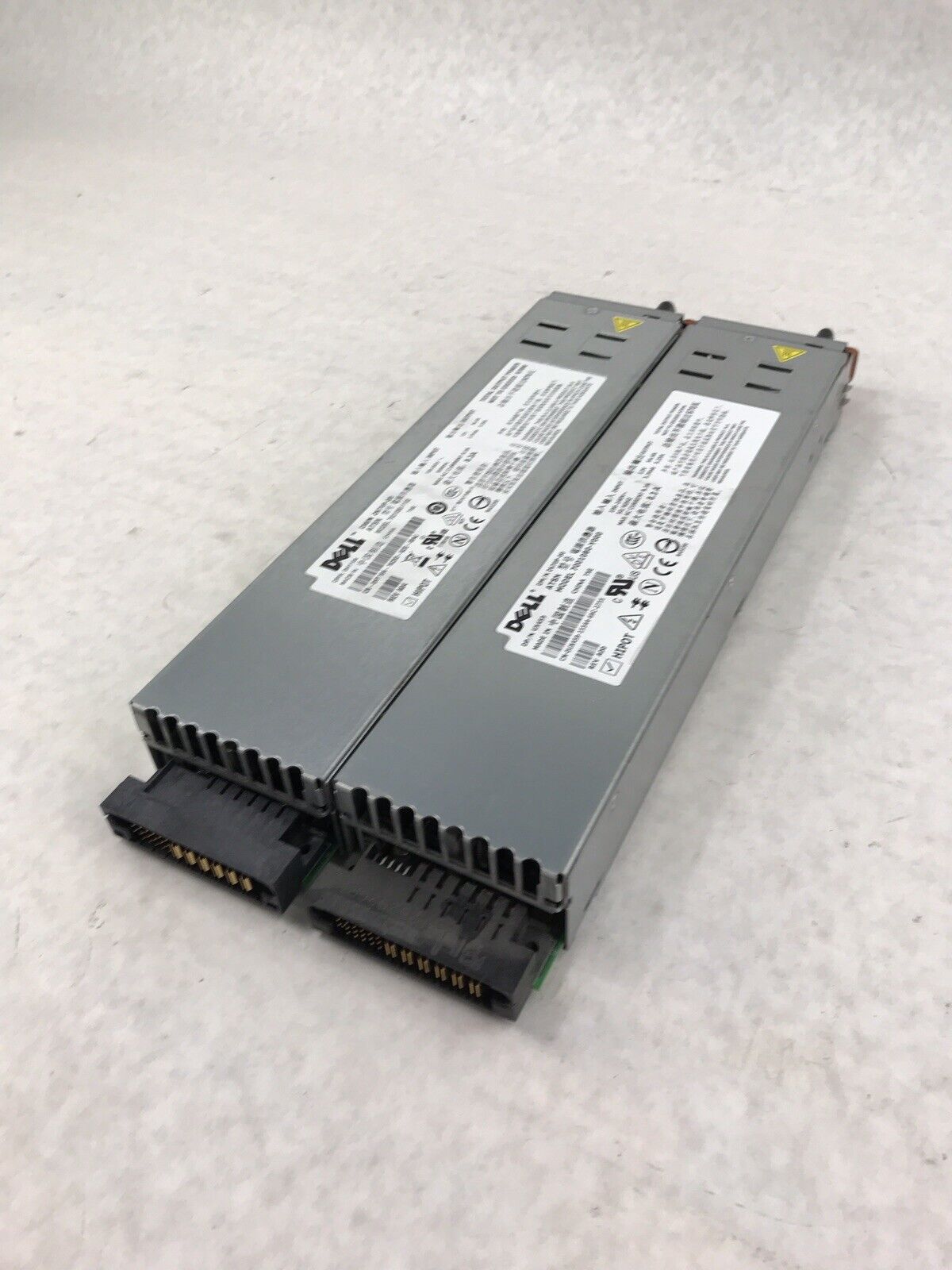Dell Z670P-00 0HY1 670 Watt server power supply 7001080-Y100