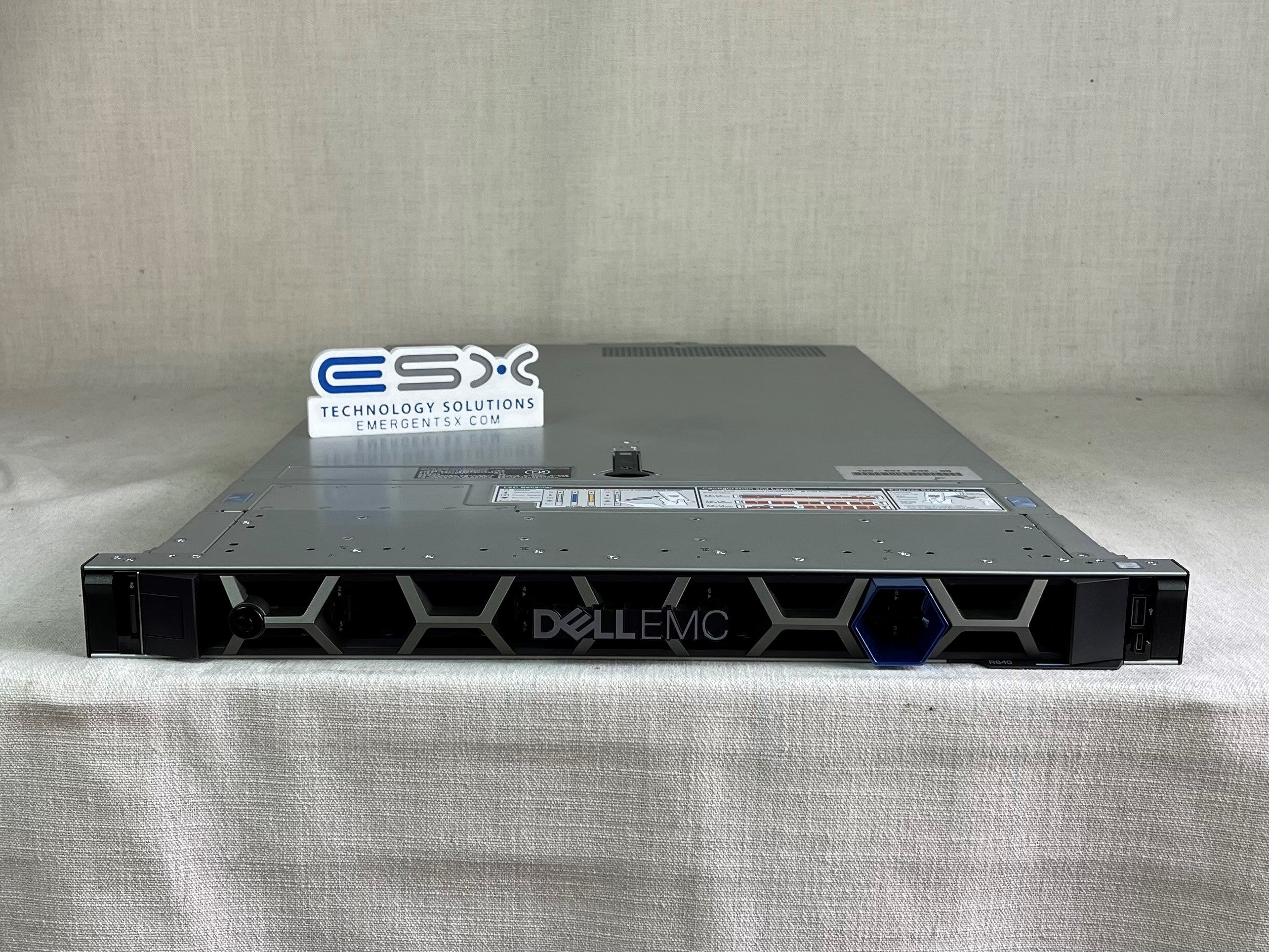 Dell PowerEdge R640 10SFF 2x Gold 5218 32 Core Server, 256GB, 10x 960GB SSD, 10G