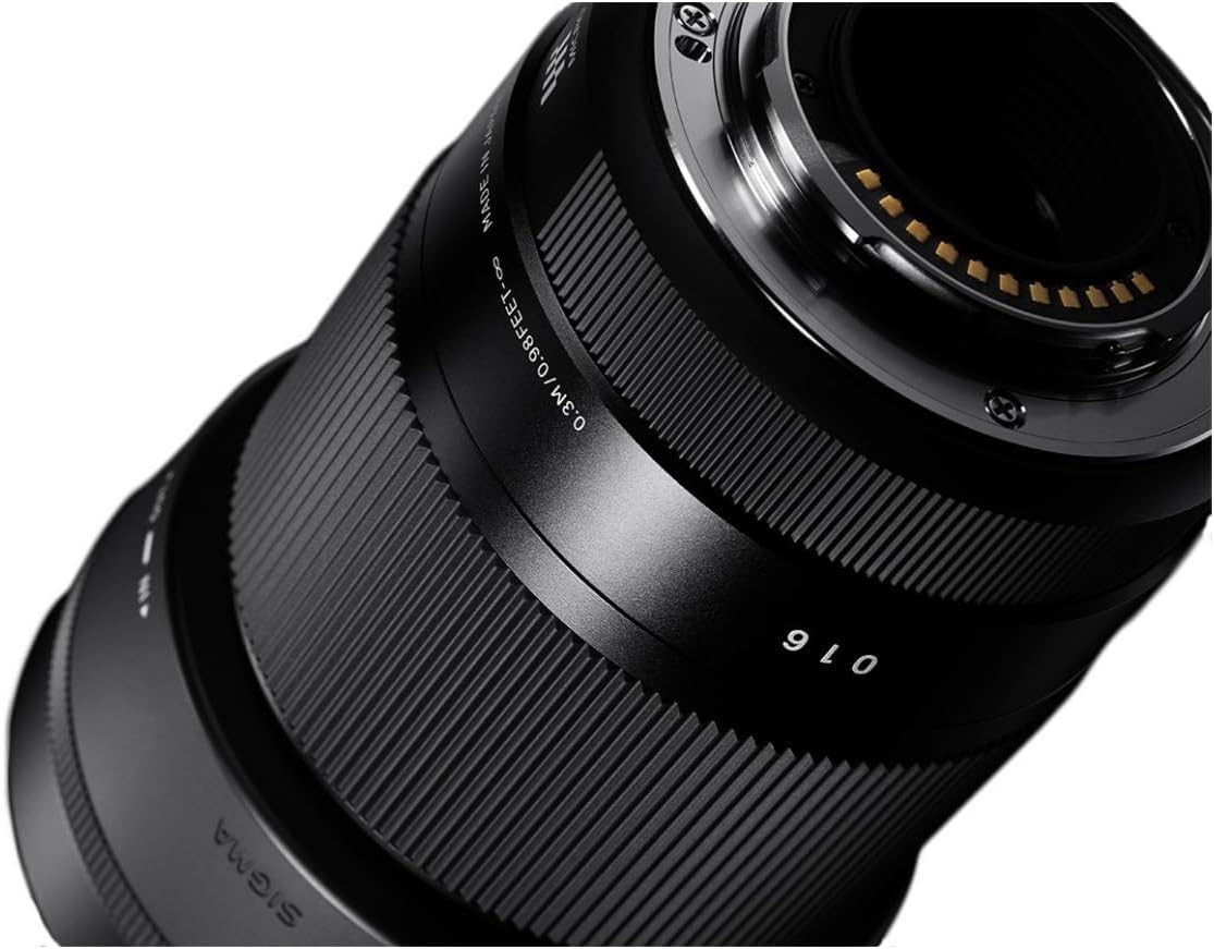 Sigma 30mm f/1.4 DC DN Contemporary Lens for Leica L