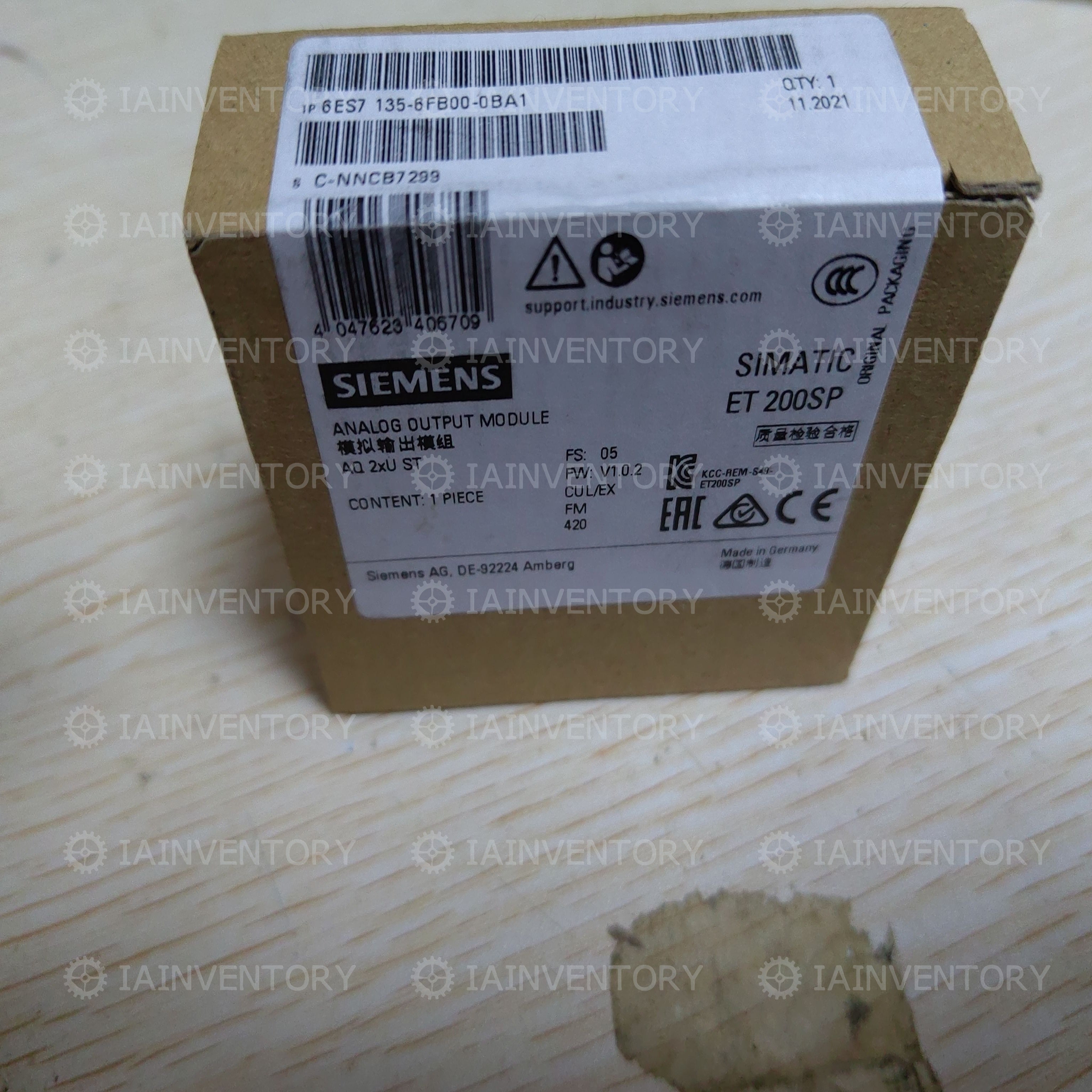 Siemens 6ES7135-6FB00-0BA1 Digital output module 6ES7 135-6FB00-0BA1