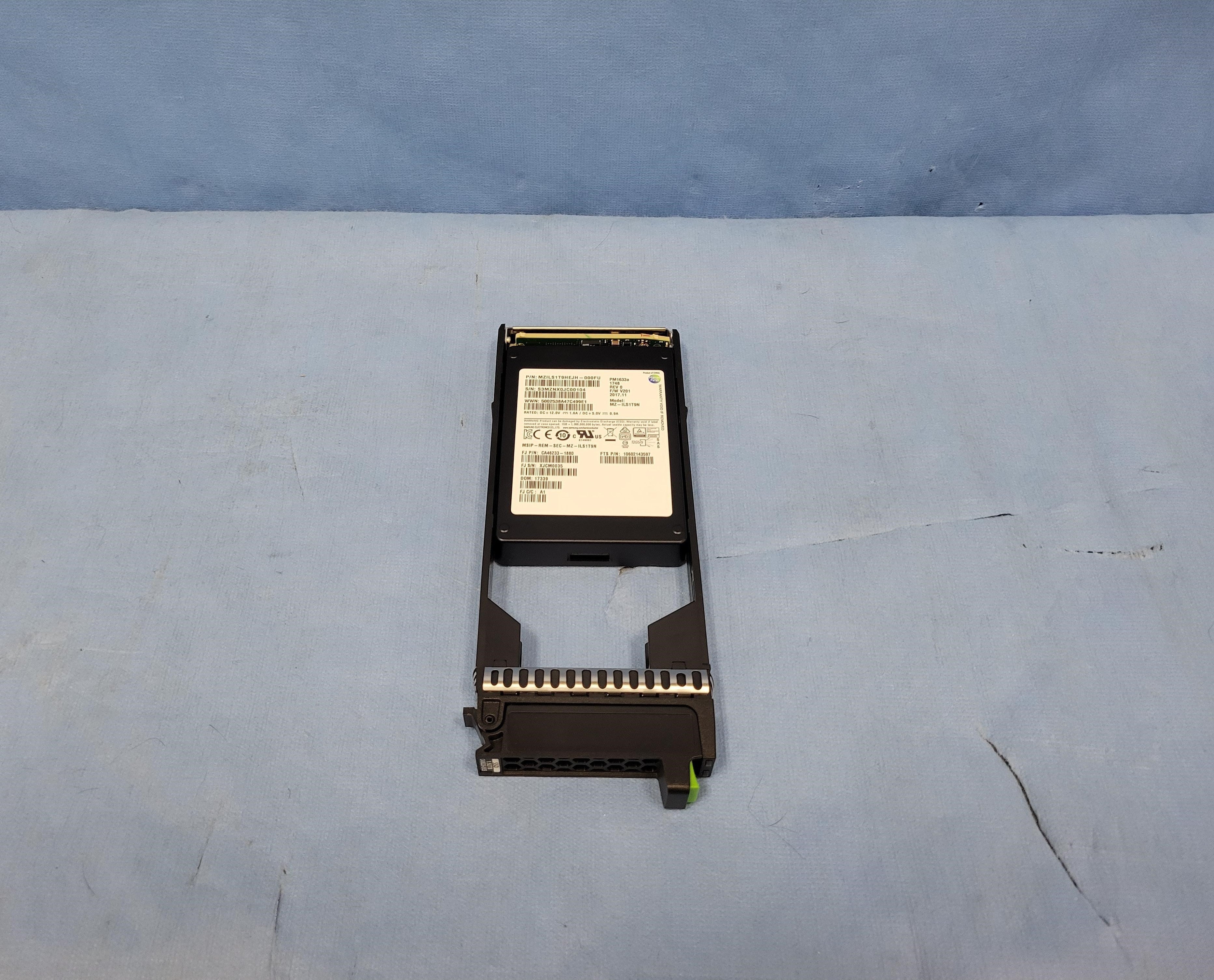 Fujitsu Samsung MZ-ILS1T9N 1.92TB 12Gb/s 2.5" SAS SSD CA08226-E925