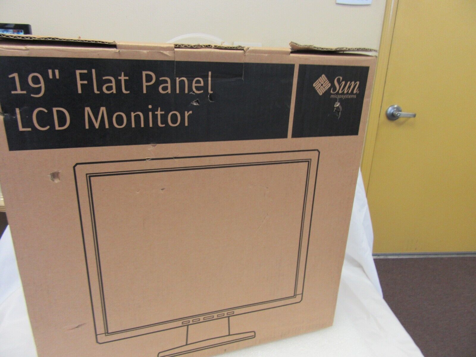 Sun Microsystems X7205A LCD Flat Panel Monitor 365-1432-02 | Alo Tech Solutions