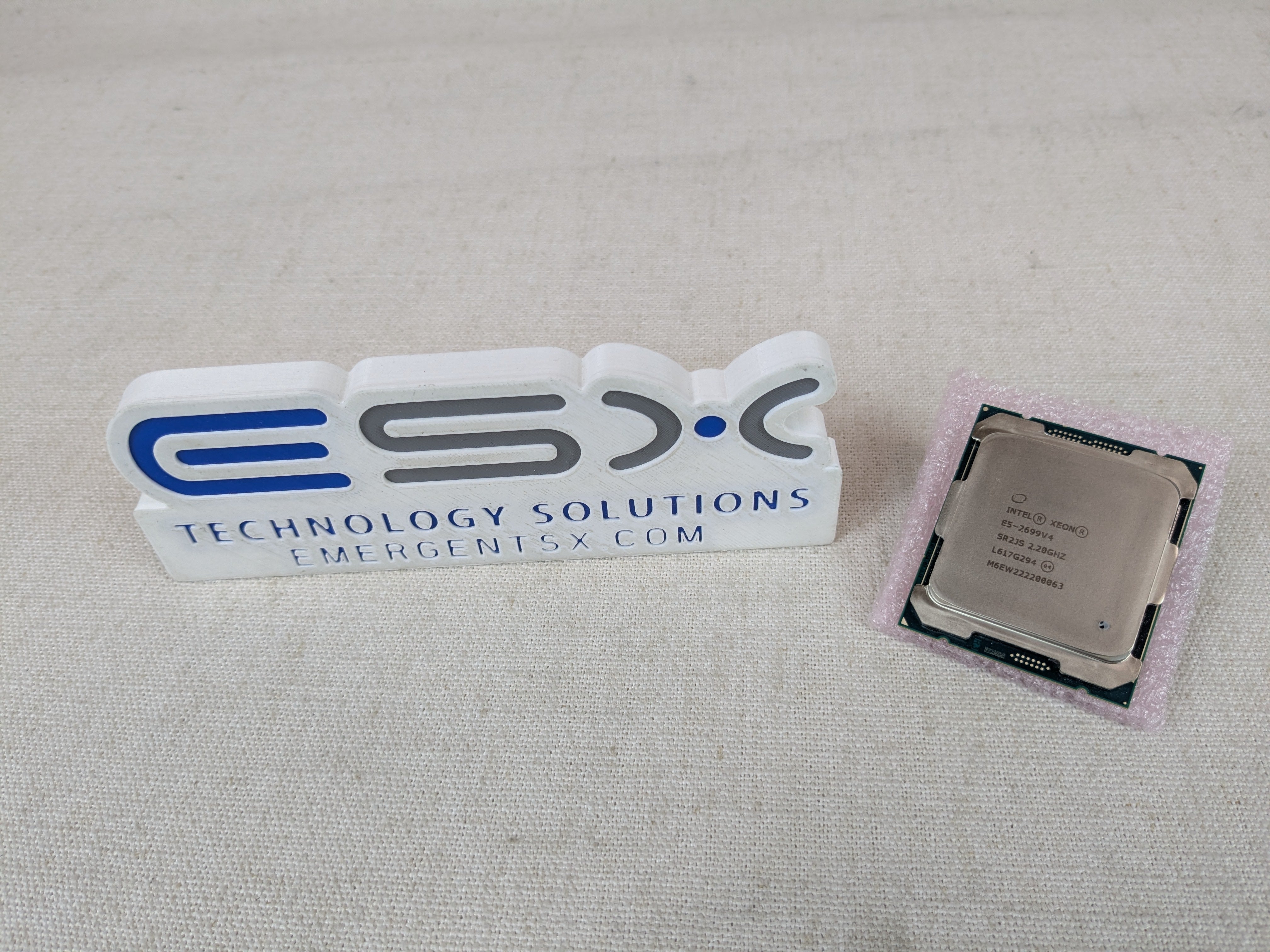 Intel Xeon 22 Core E5-2699v4 @ 2.2GHz Processor 145W FCLGA2011-3 CPU SR2JS