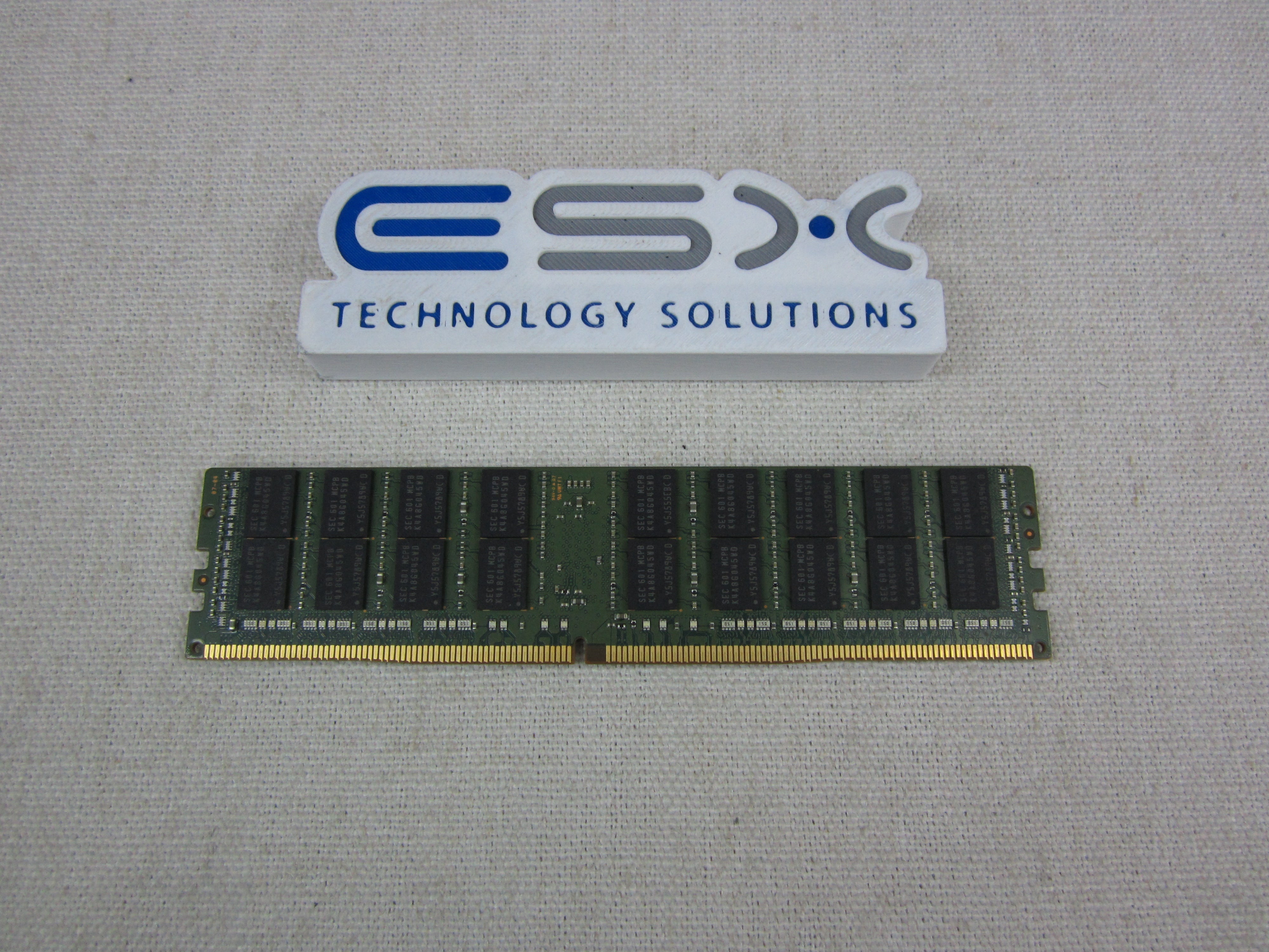 Cisco 32GB 4DRx4 PC4-2133P DIMM Server Memory UCS-ML-1X324RU-A 15-102217-01