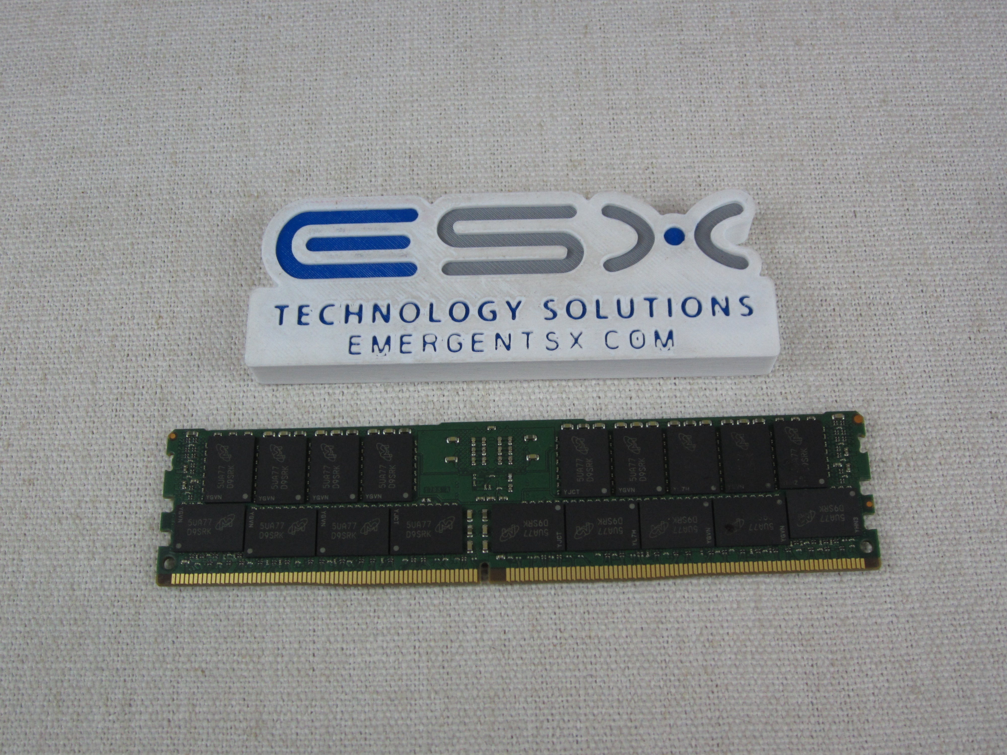 Micron MTA36ASF4G72PZ-2G3 32GB 2Rx4 PC4-2400T DDR4 Server Memory DIMM