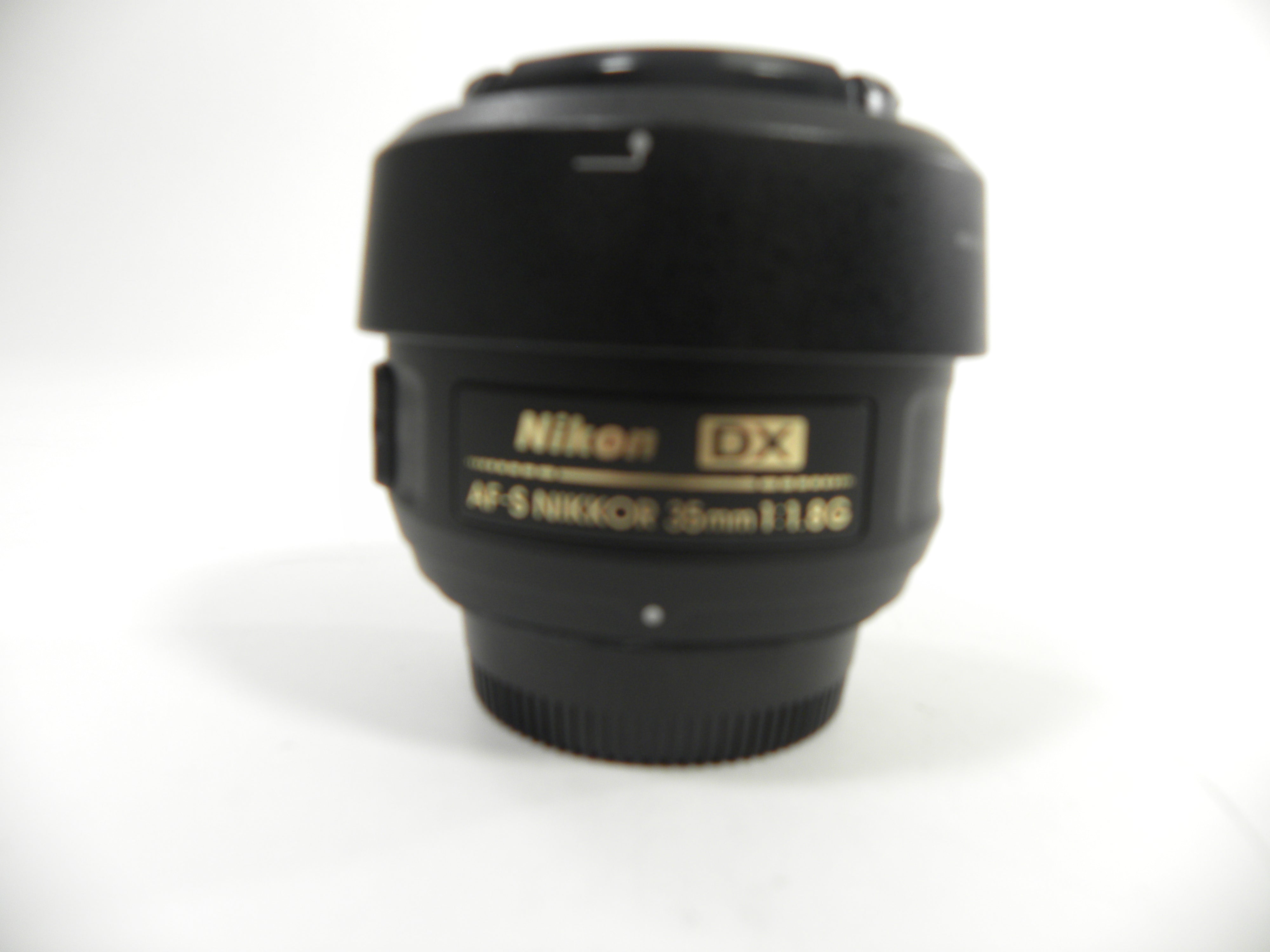 Nikon AF-S Nikkor DX 35mm f1.8  AS IS  NO Returns!