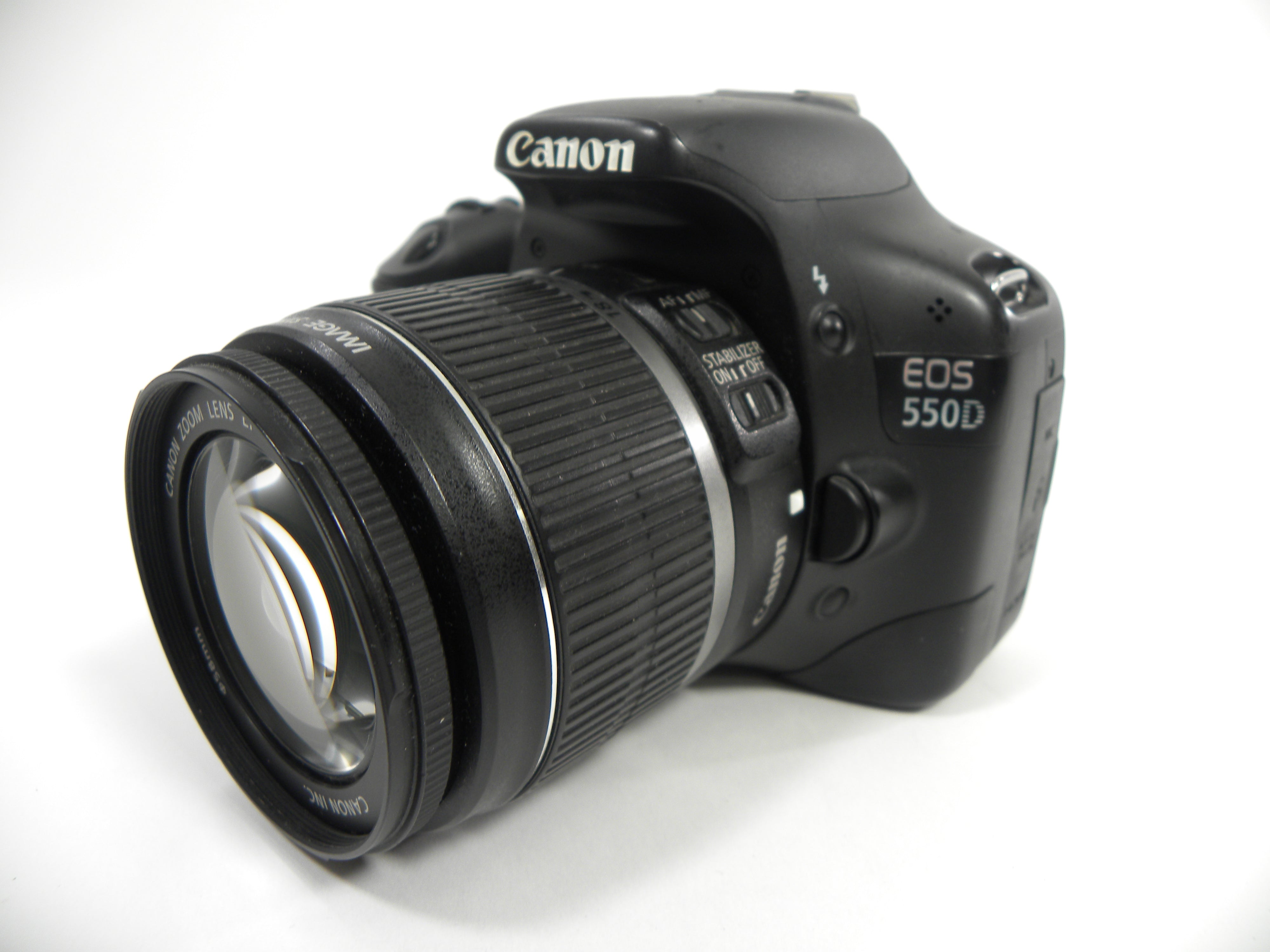 Canon EOS T2i - 550D 18mp Digital SLR w/EF-S 18-55 IS Shutter ct. 7,322