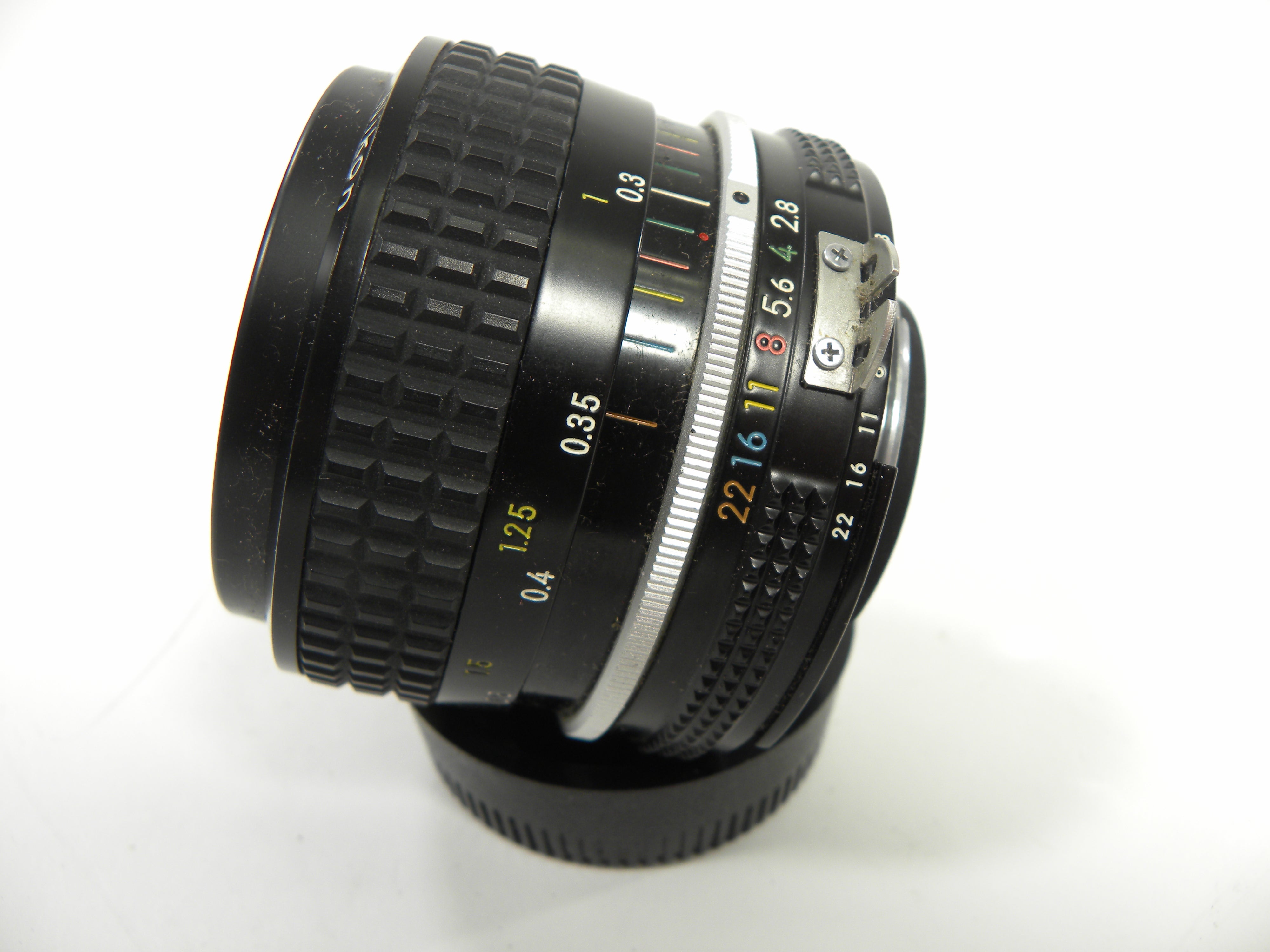 Nikon Nikkor 28mm f2.8 F Mount