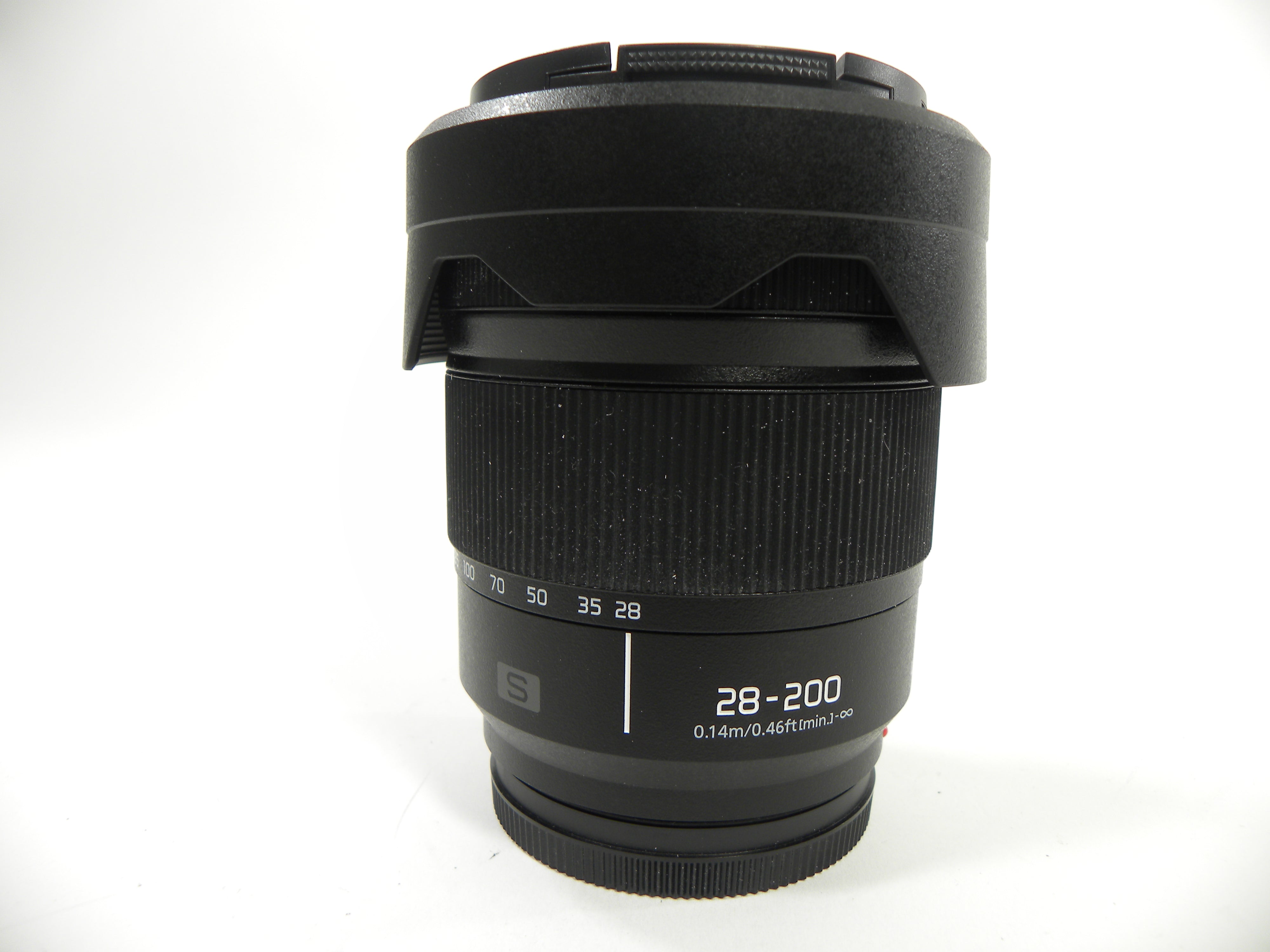 Panasonic Lumix S 28-200mm f4-7.1 L Mount