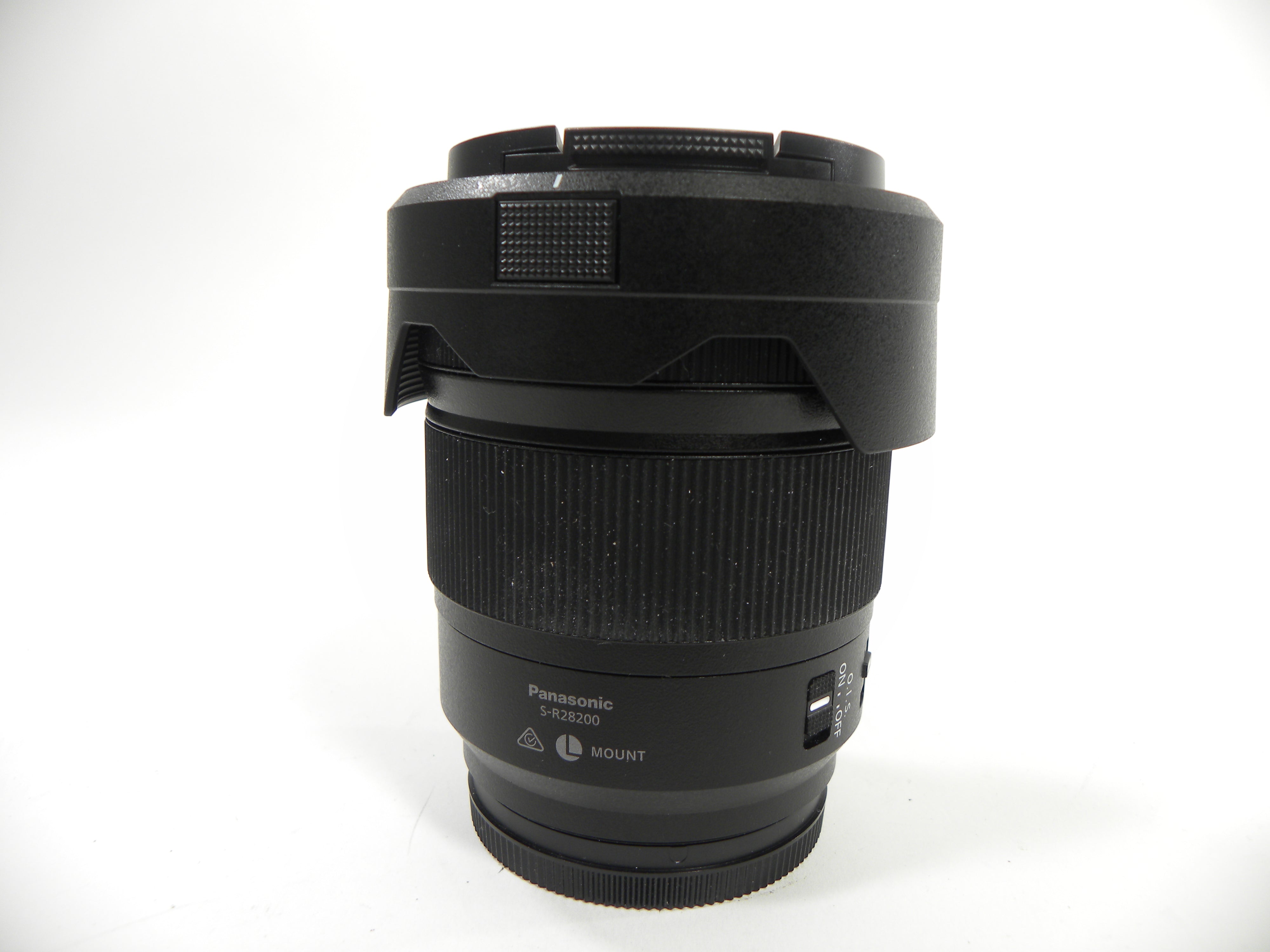 Panasonic Lumix S 28-200mm f4-7.1 L Mount