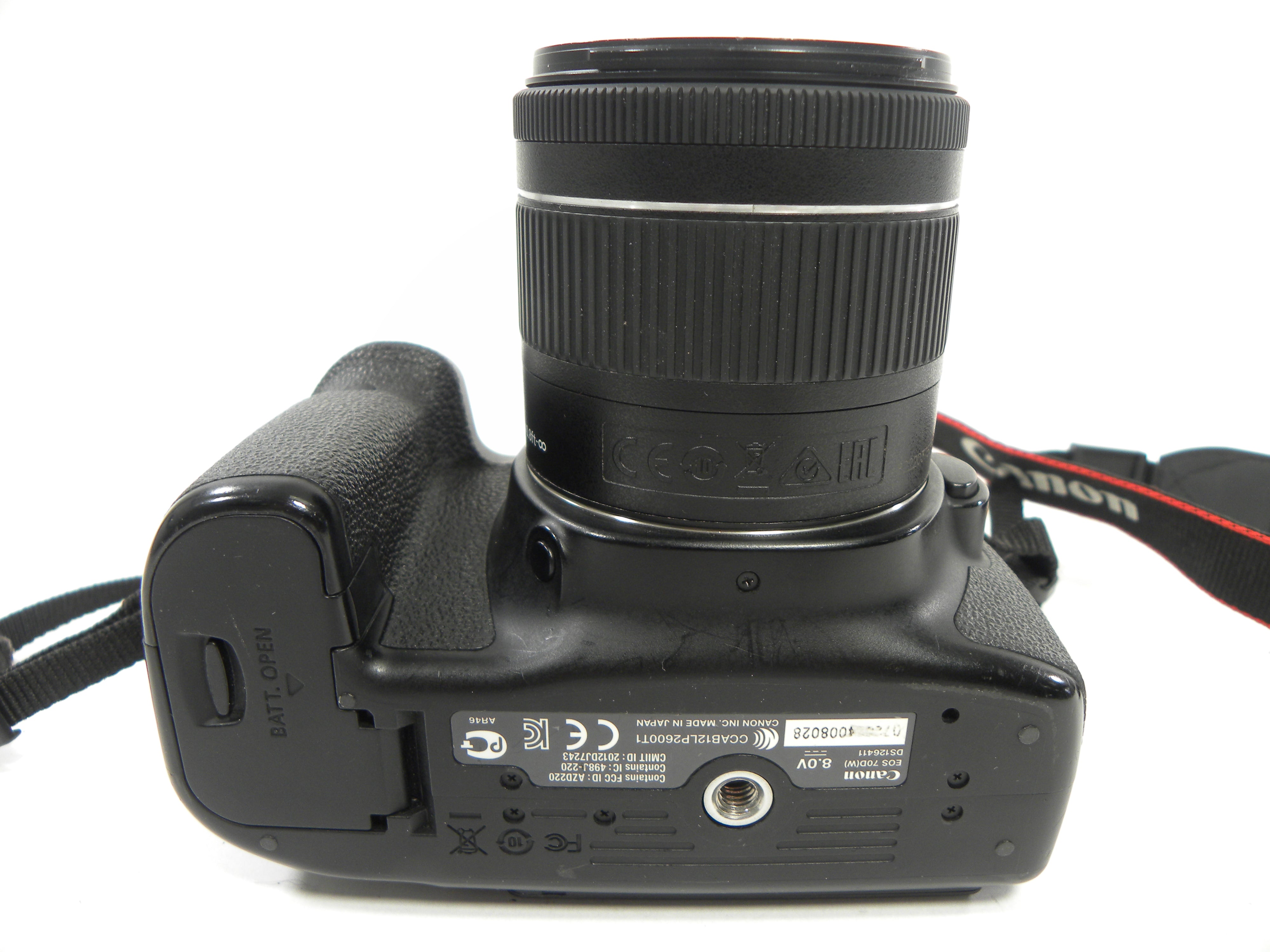 Canon EOS 70D 20.2 mp Digital SLR w/EF-S 18-55 IS STM Shutter Ct. 81,423