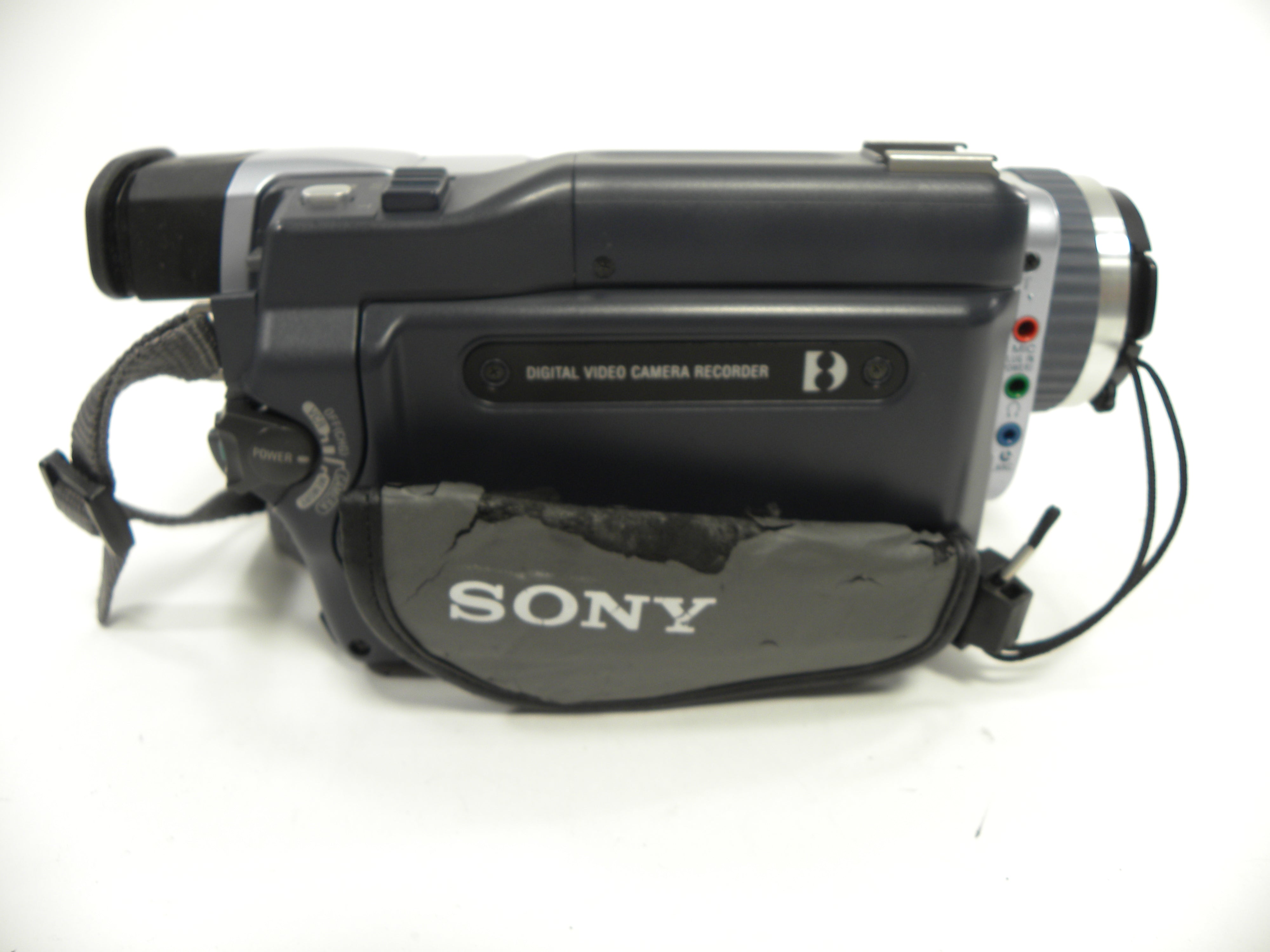 Sony DCR-TRV340 Digital 8 Steady Shot Handycam Camcorder