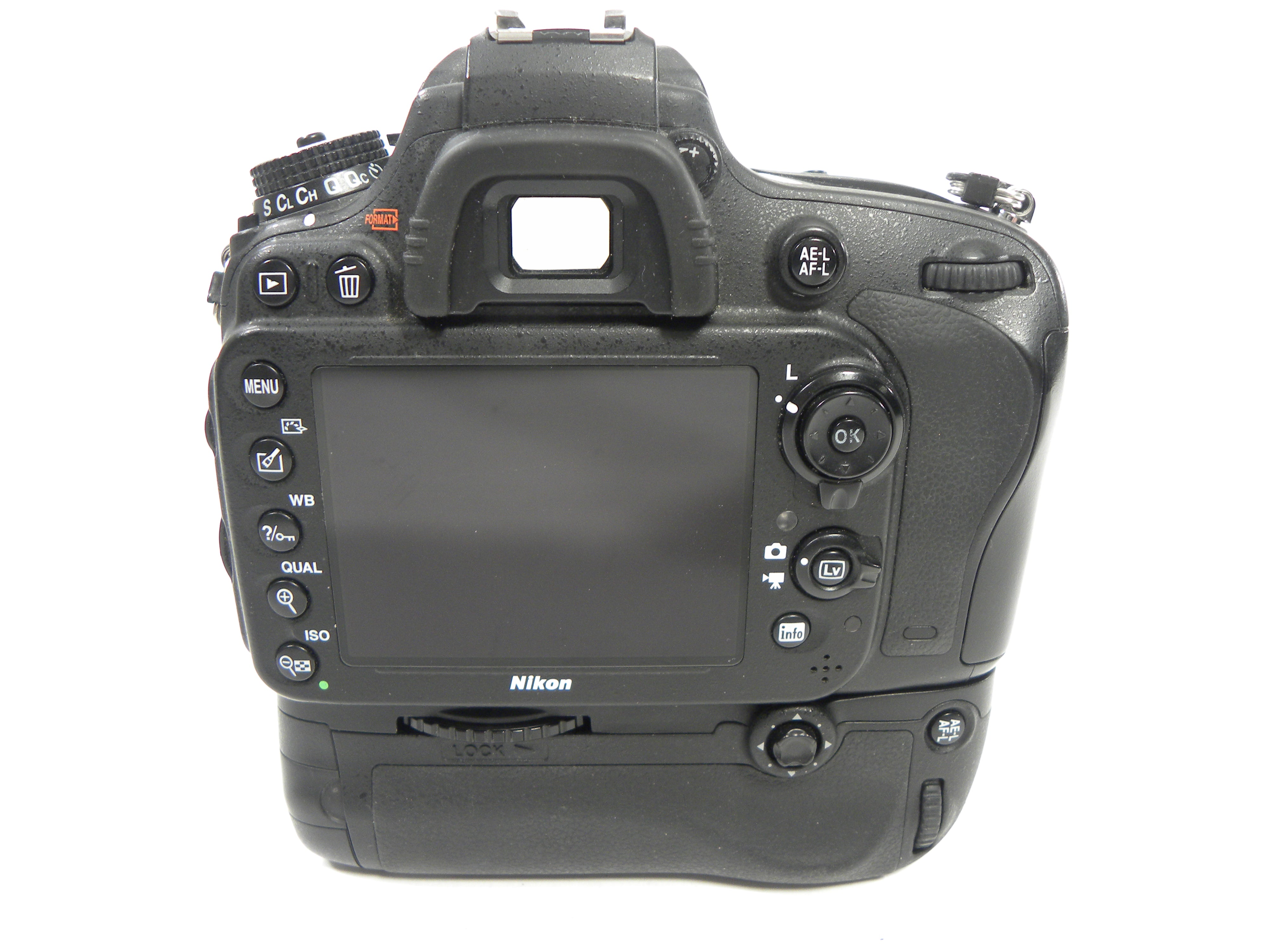 Nikon D610 FX 24.3mp Digital SLR body only Shutter Ct. 45,949