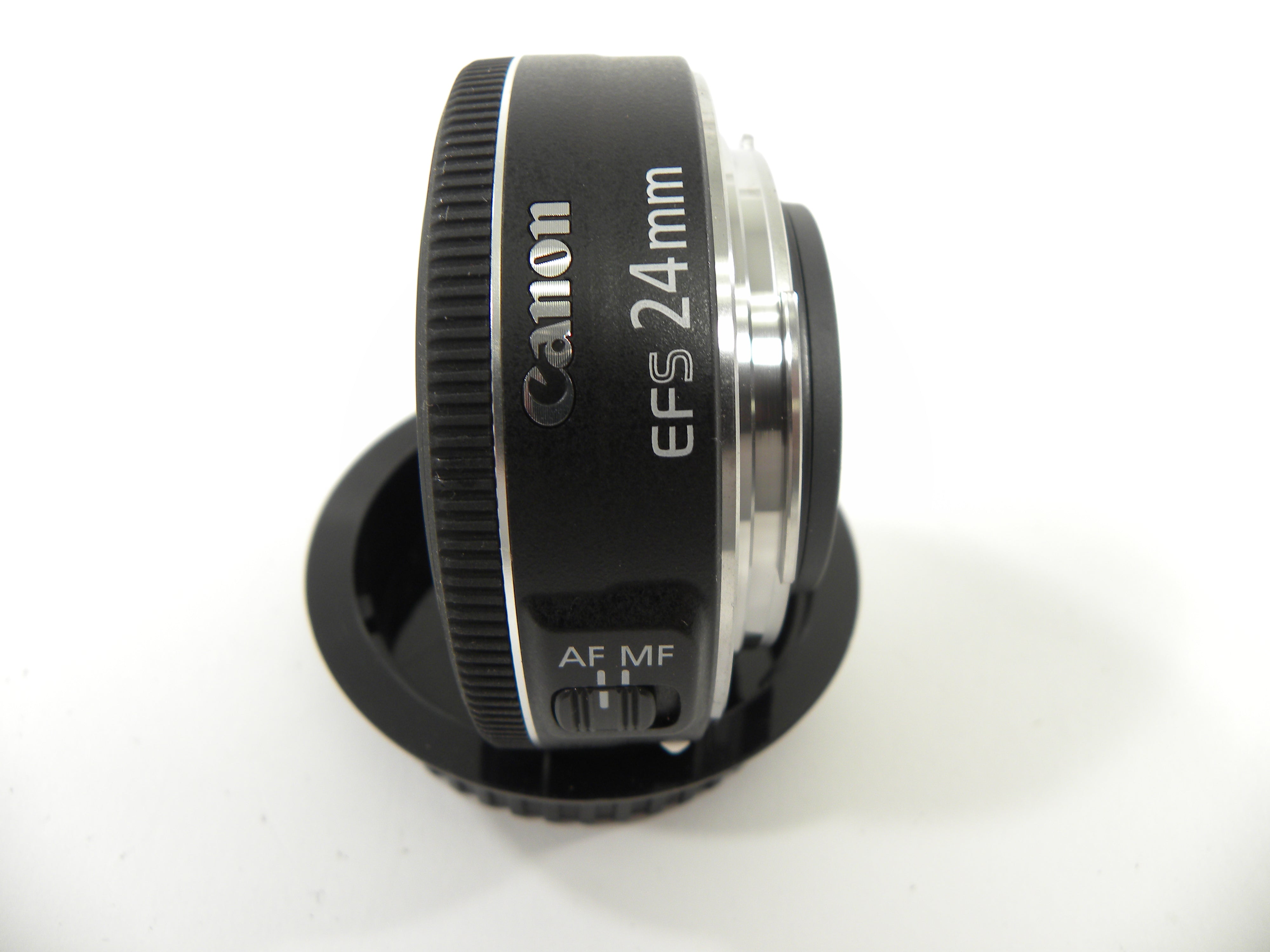 Canon EF-S 24mm f2.8 STM