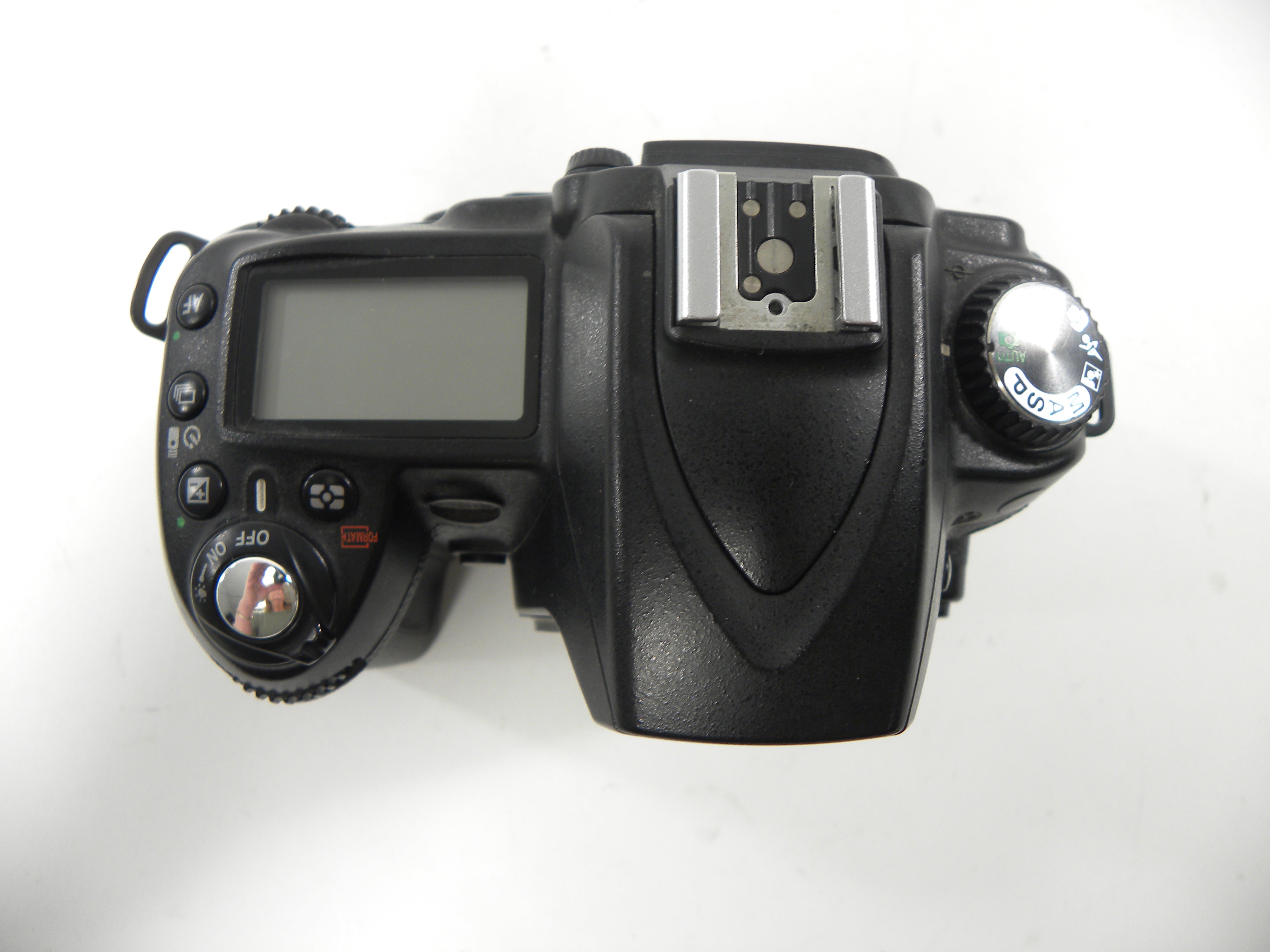Nikon D90 12.3mp Digital SLR Camera body only (Parts)