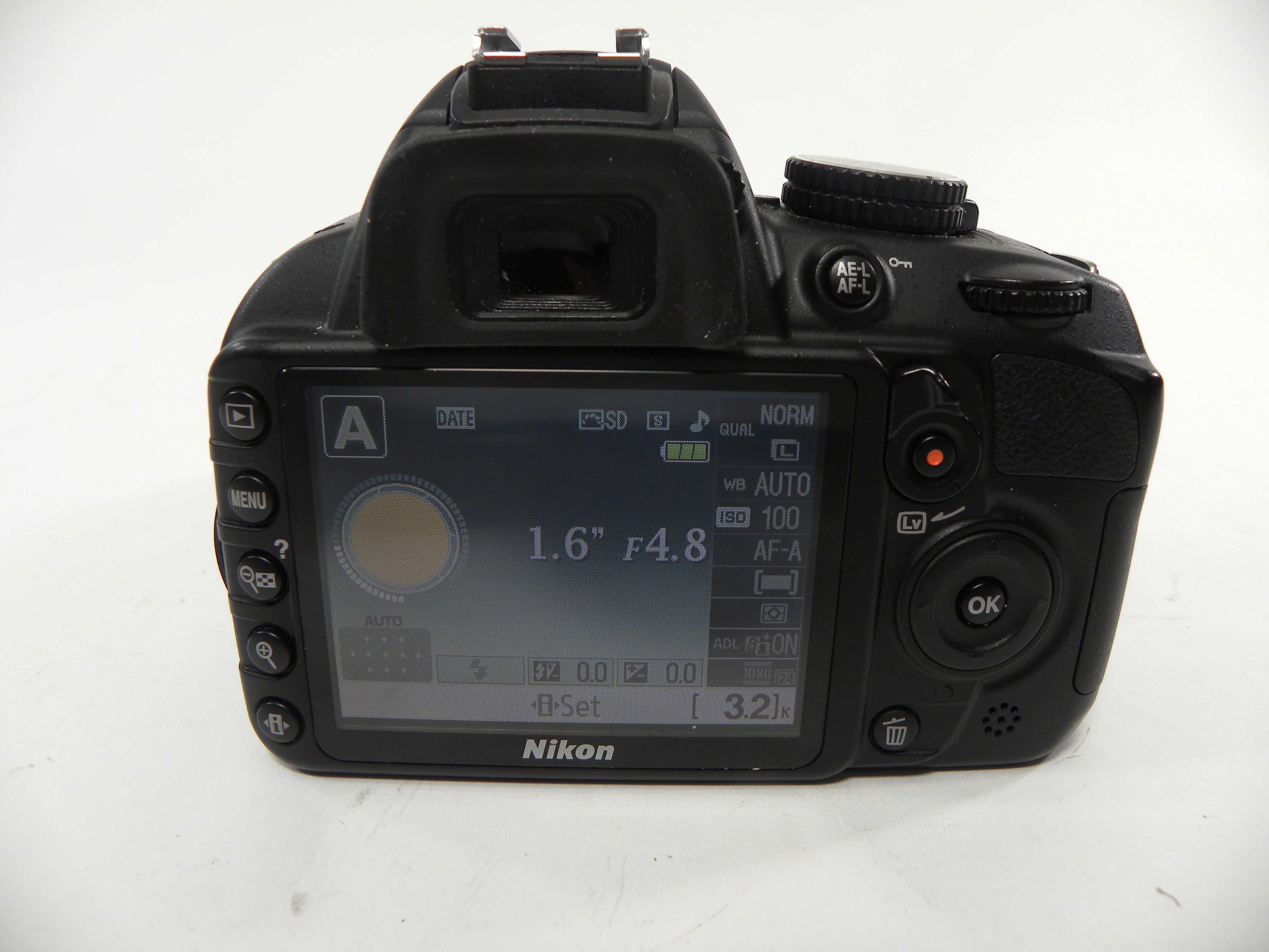 Nikon D3100 14.2mp Digital SLR w/Nikkor AF-S DX VR 18-55 Shutter Ct. 346