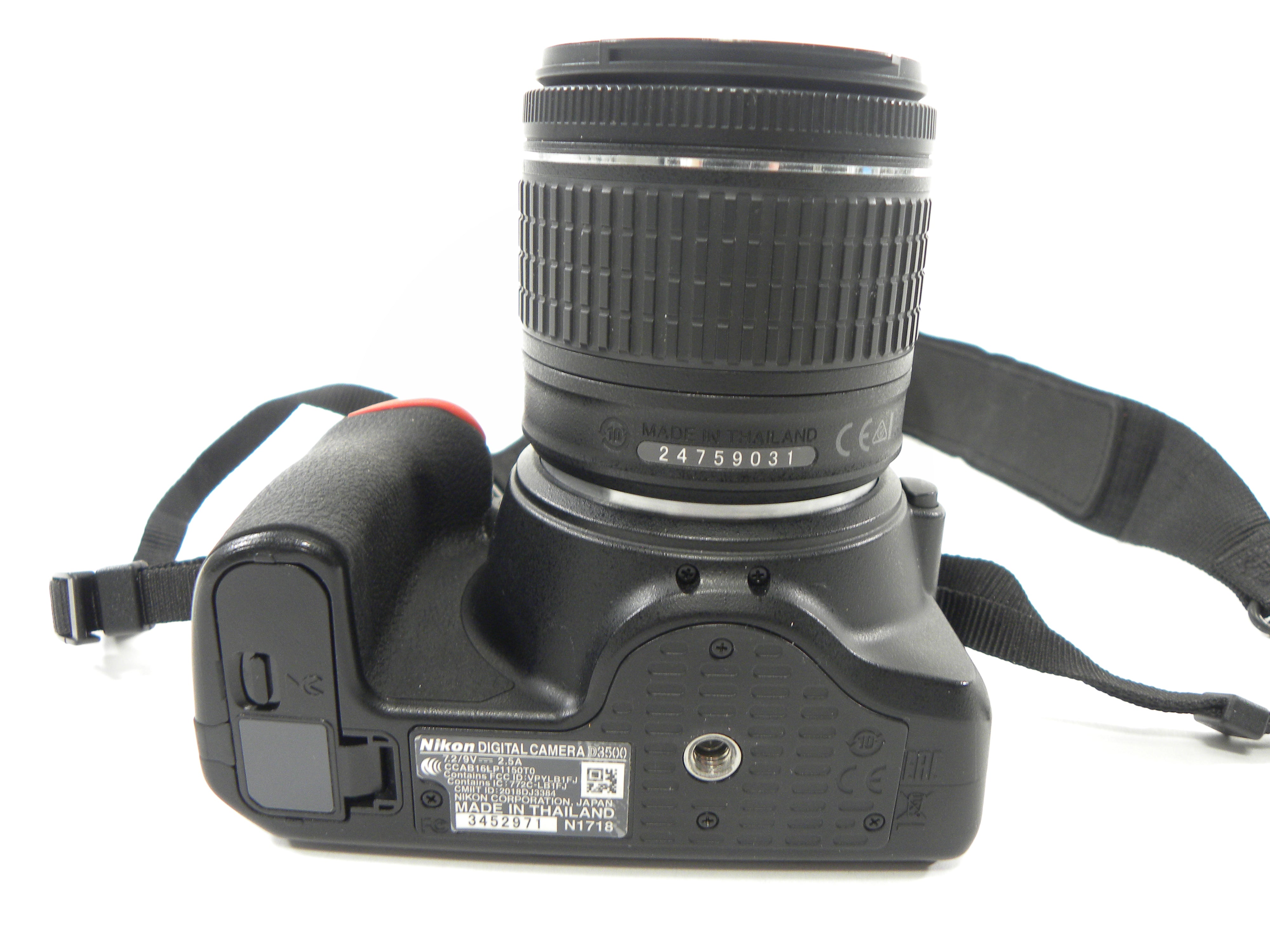 Nikon D3500 24.2mp Digital SLR w/AF-P Nikkor 18-55 shutter ct. 32,455
