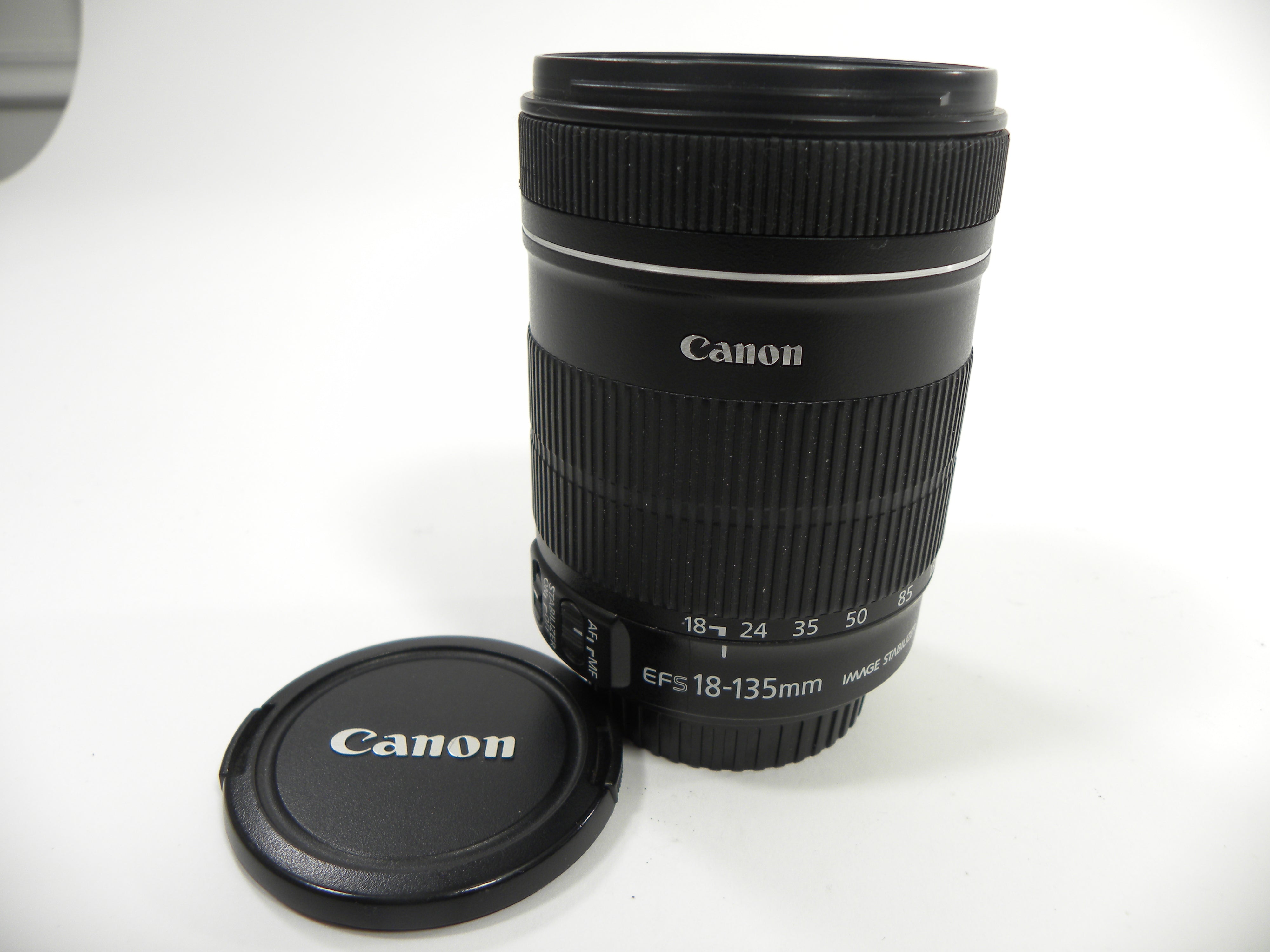 Canon EF-S 18-135mm f3.5-5.6 IS