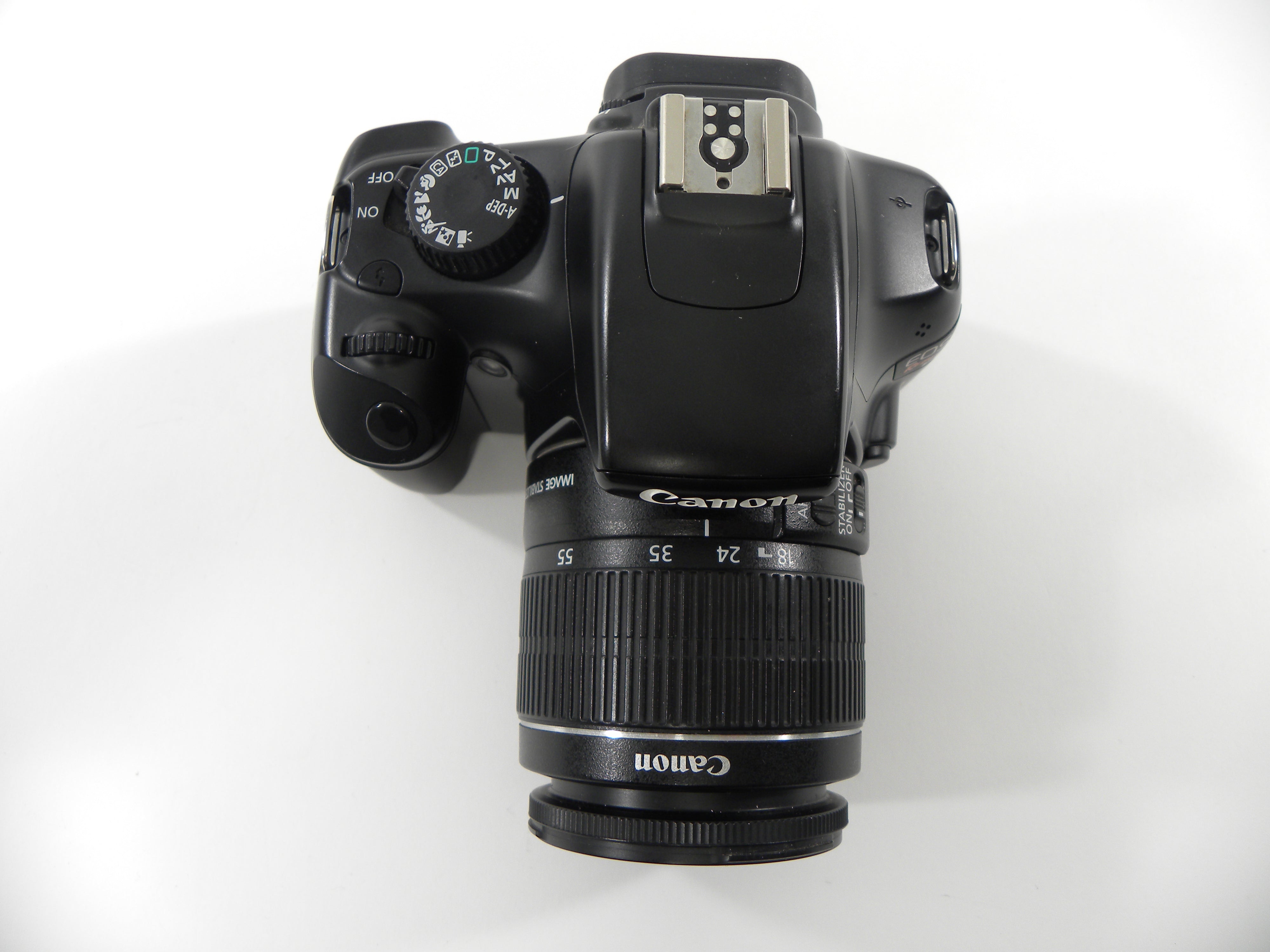 Canon EOS Rebel T3 12.2mp Digital SLR w/EF-S 18-55 IS II Shutter ct. 13,625