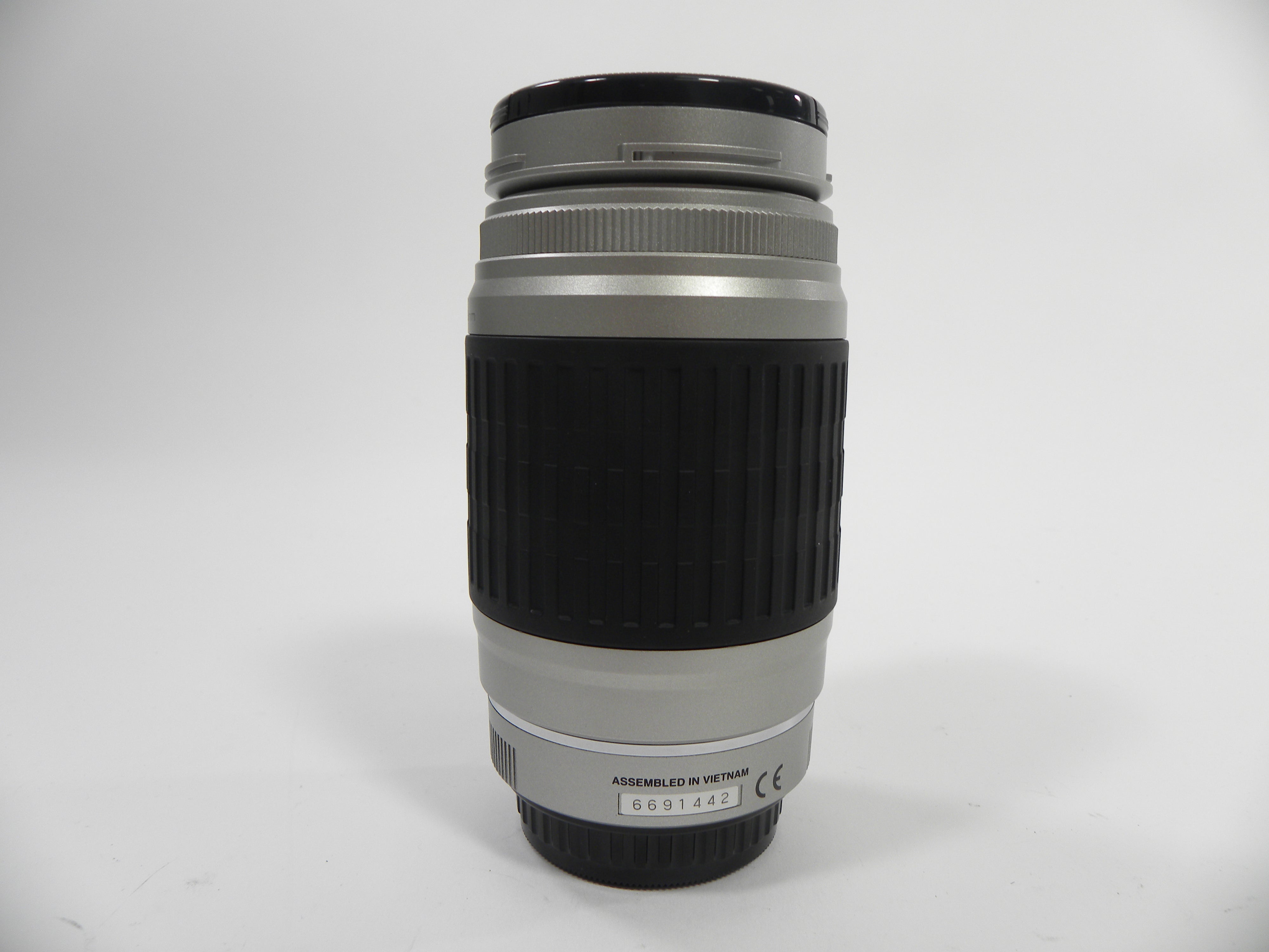 Pentax-FA J SMC 75-300mm f4.5-5.8 AL