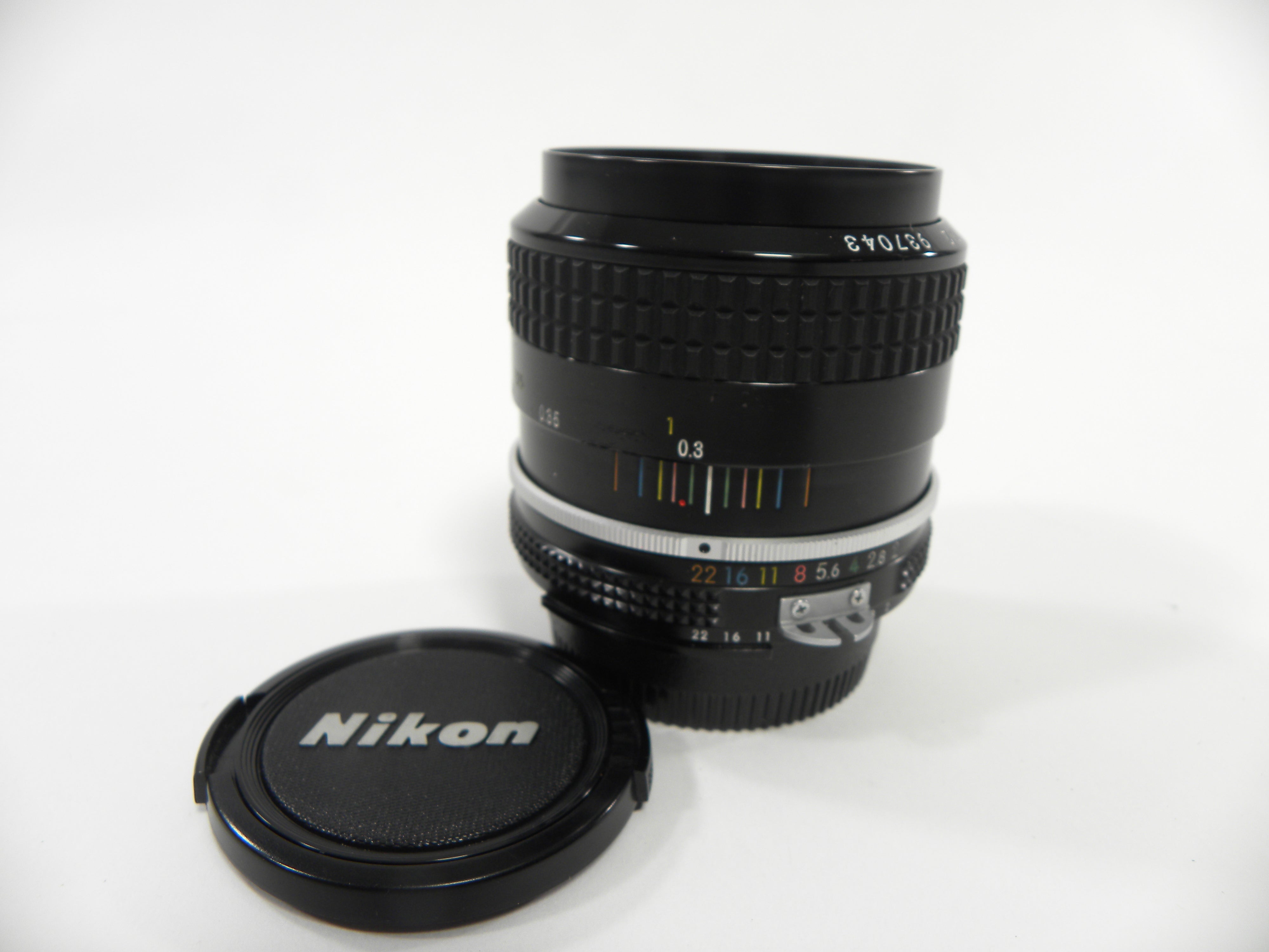 Nikon Nikkor 35mm f2 F Mount lens AS IS