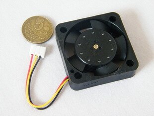 Nidec D04X-05TH 12V DC 42x42x10mm Brushless Cooling Fan