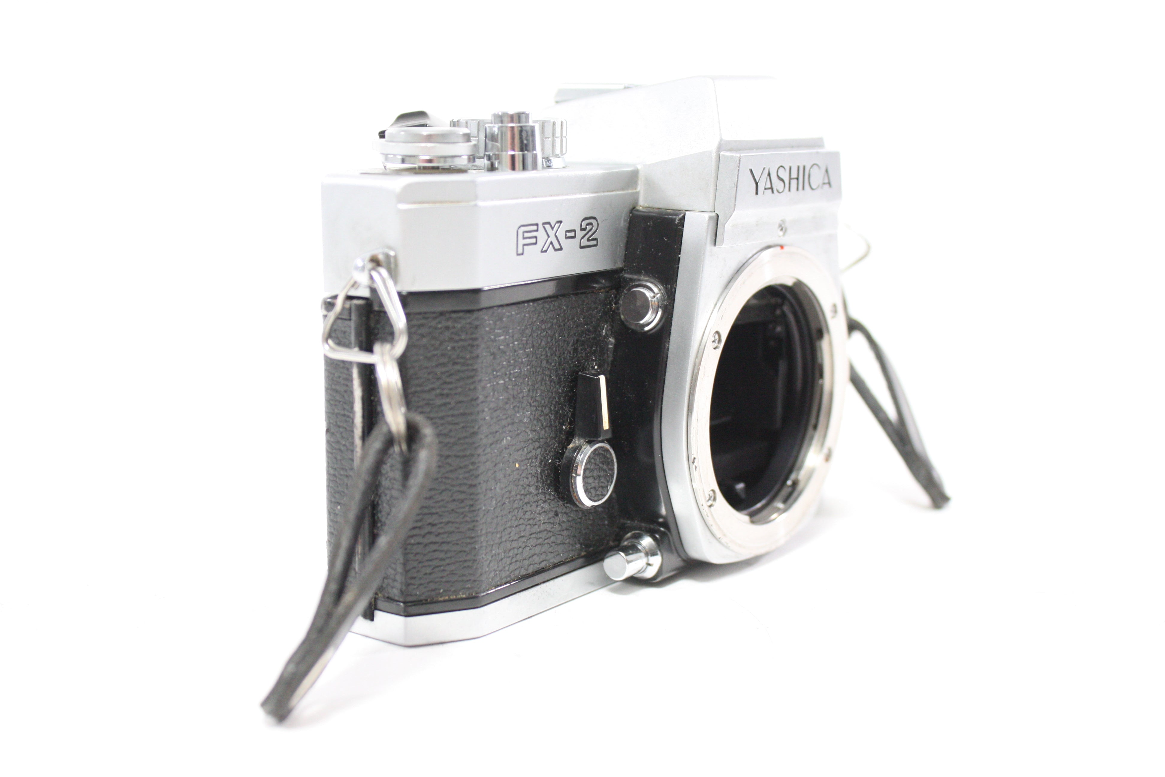 Yashica FX-2 35mm SLR with Tamron 35-135mm f/3.5-4.2 CF Tele Macro Lens