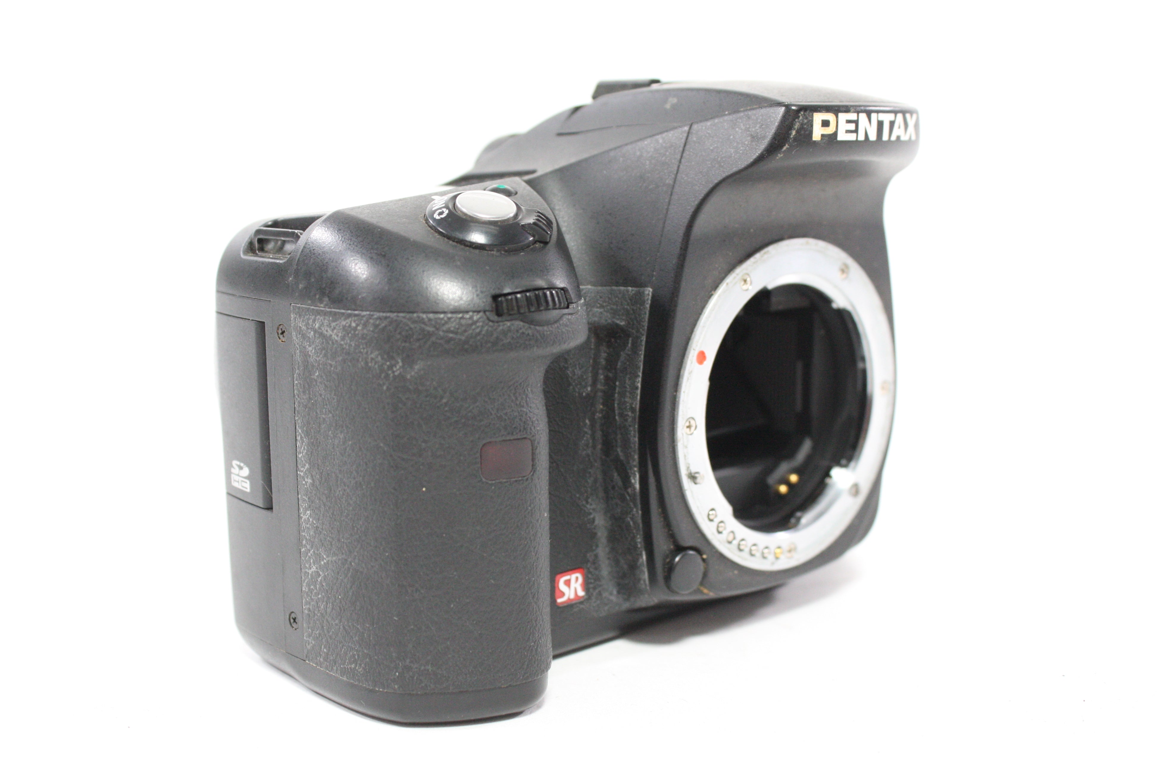 Pentax K10 D DSLR Camera with 18-55mm f/3.5-5.6 SMC Pentax-DA Lens with Shutter Count 6,783
