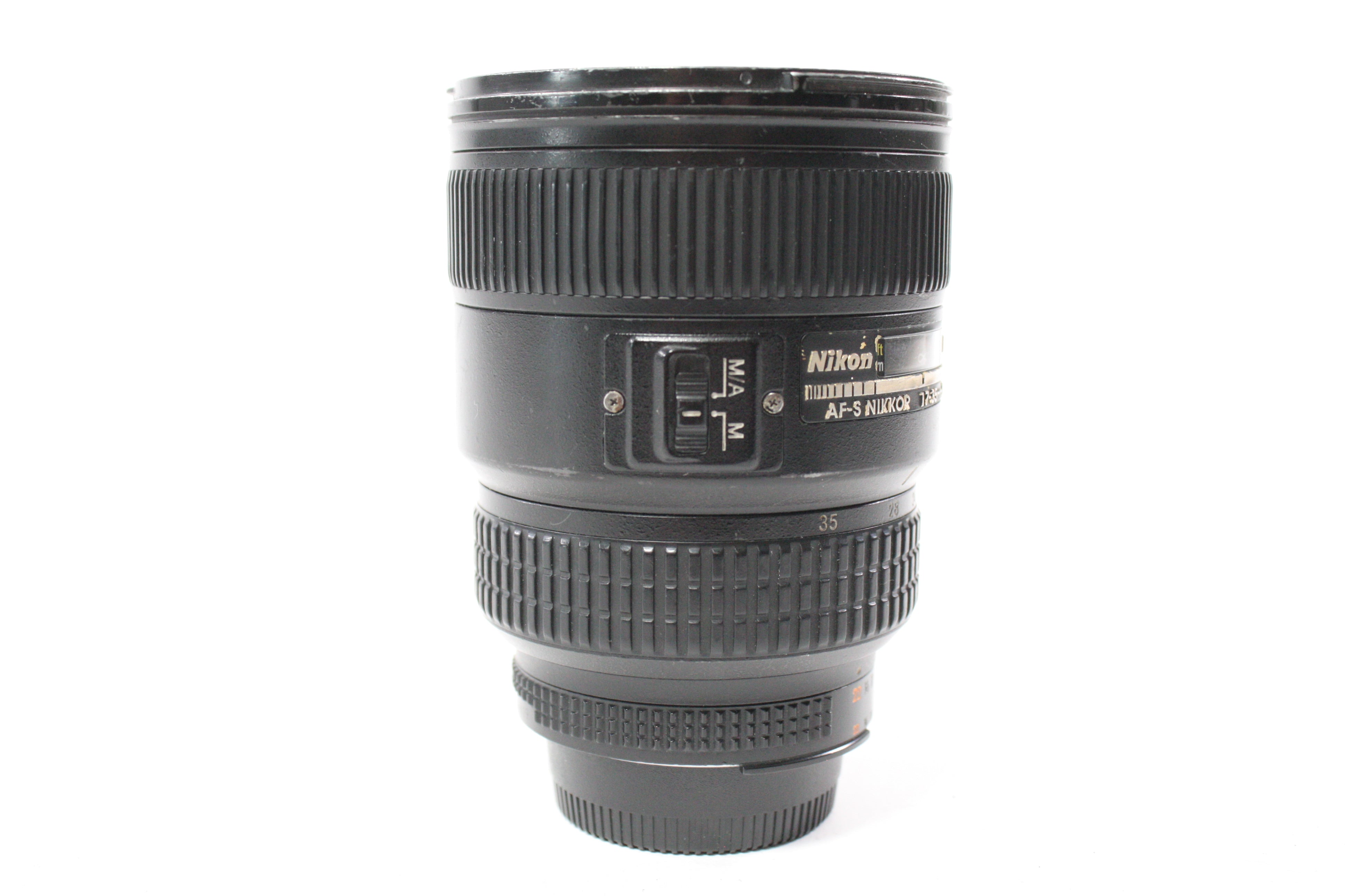 Nikon 17-35mm f/2.8 D Lens for Nikon F Mount