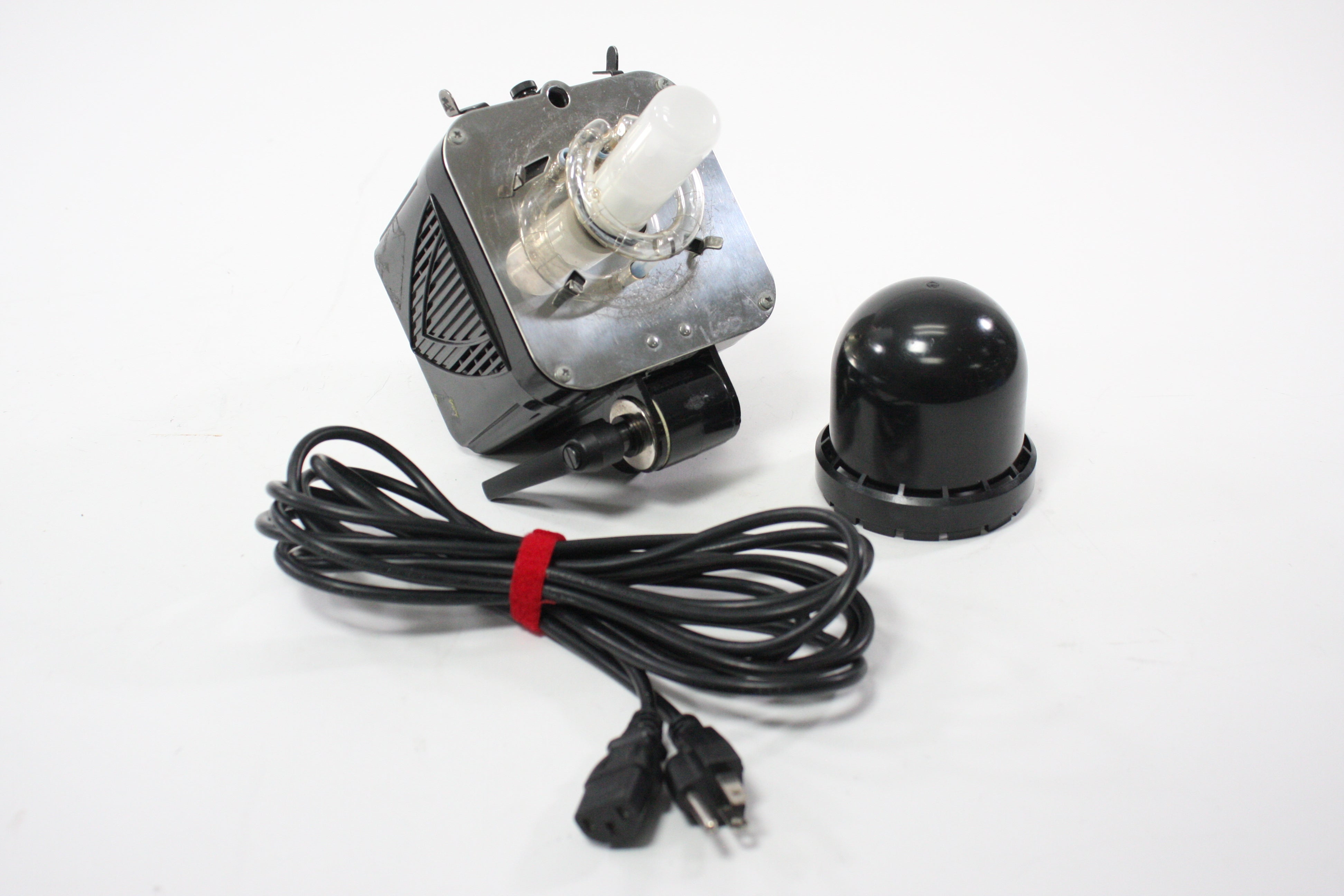 Paul C Buff Alien Bees B1600 640 WS Strobe