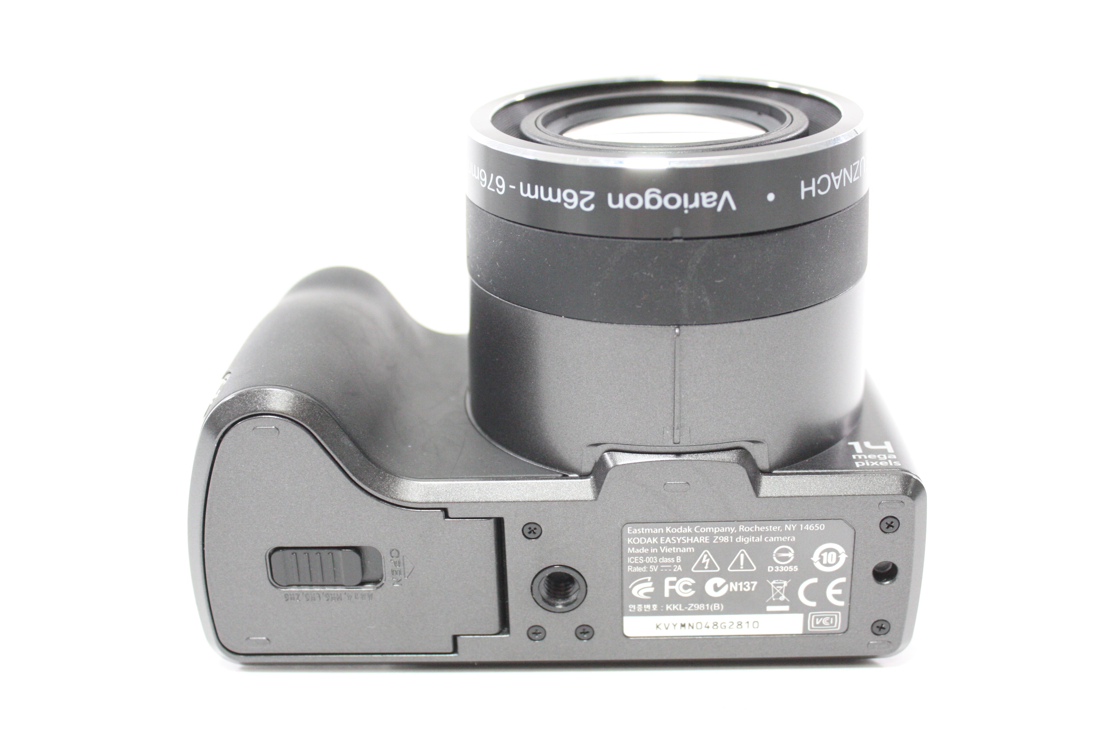 Kodak EasyShare Z981 Digital Point and Shoot Camera 26x Zoom 14mp
