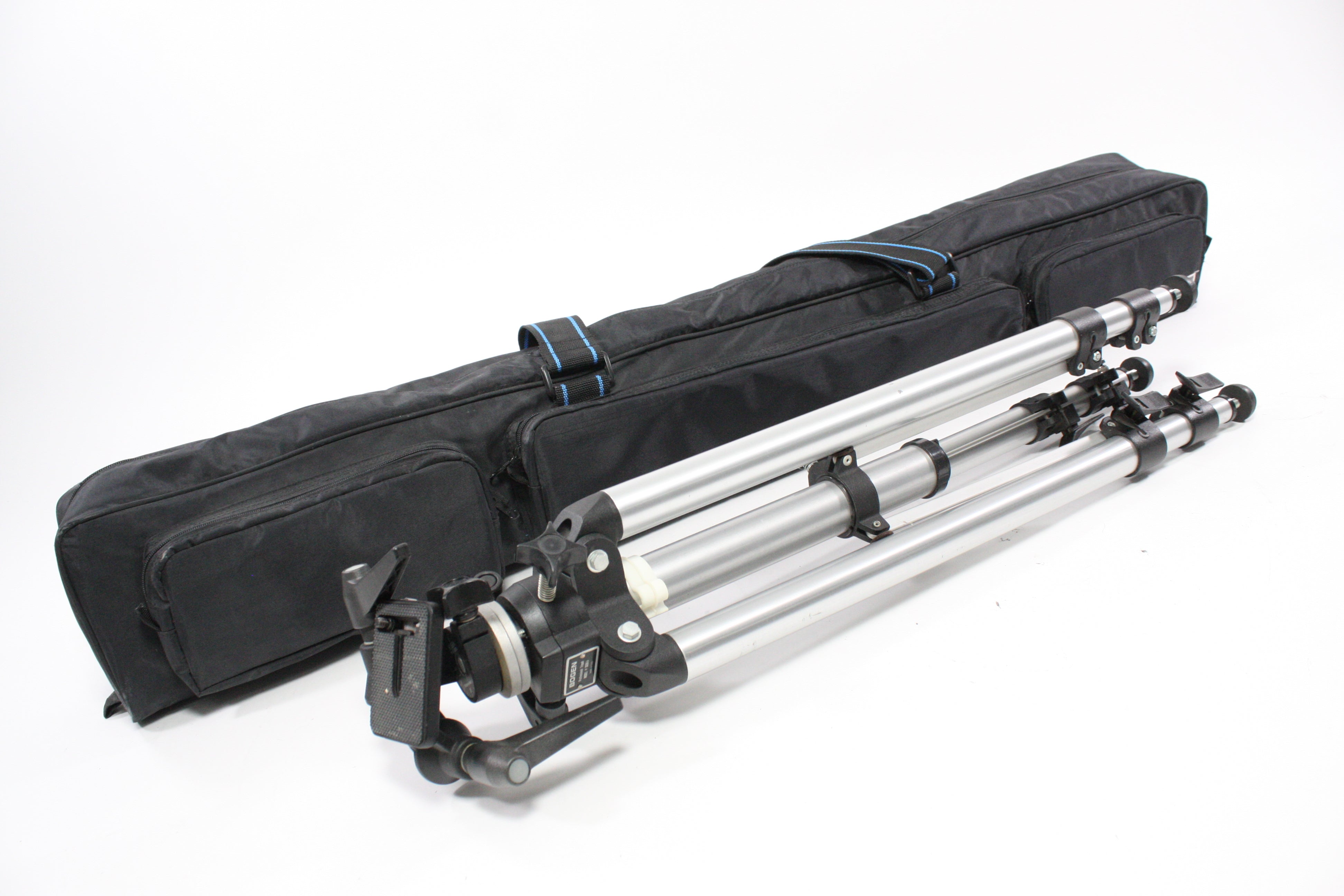 Bogen Manfrotto 3030/A Tripod Legs with Manfrotto 3028 Head